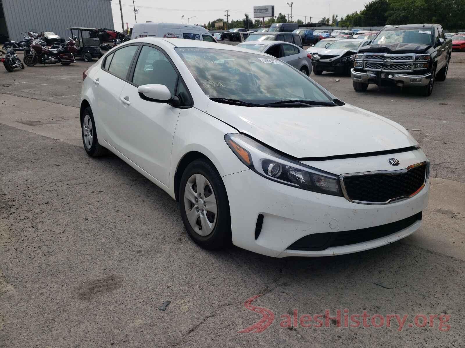 3KPFK4A77HE075157 2017 KIA FORTE