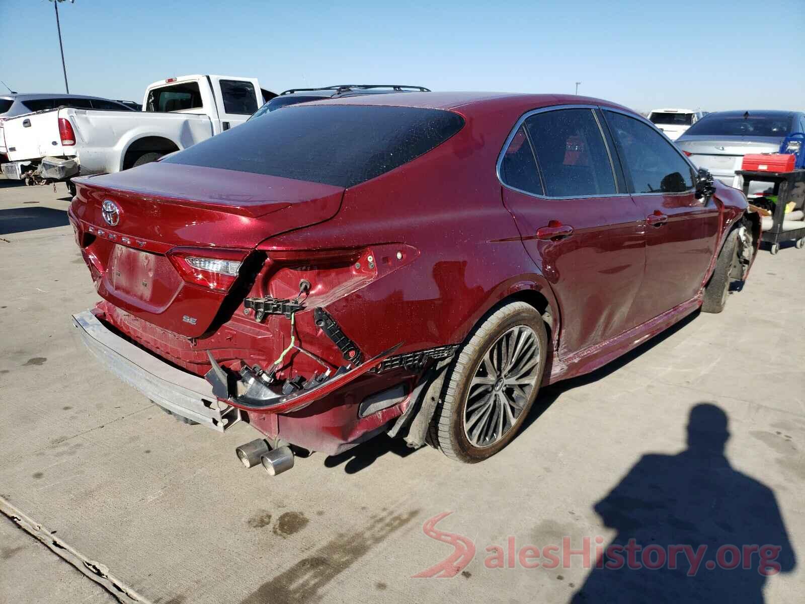 4T1B11HK7JU648250 2018 TOYOTA CAMRY