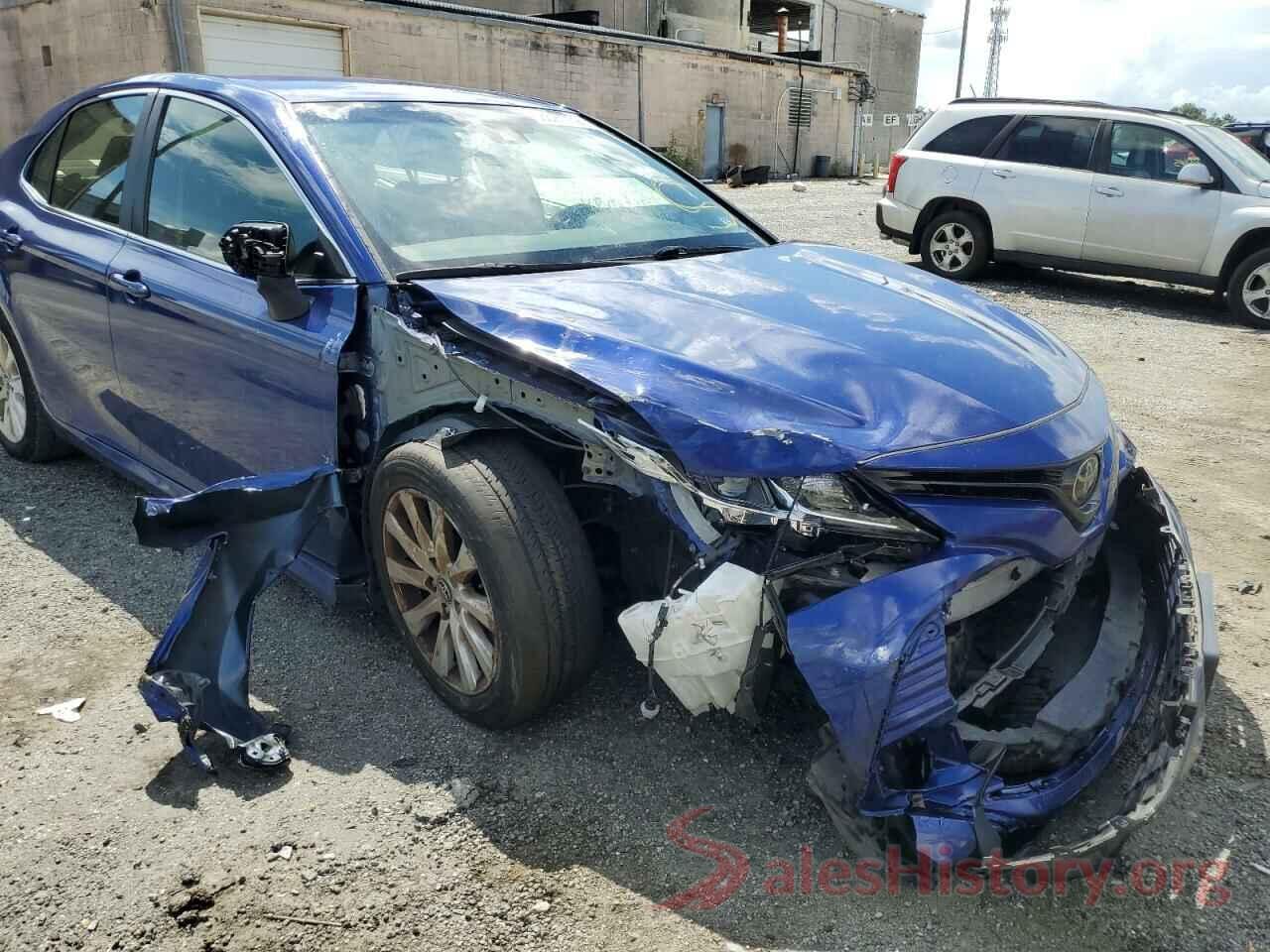 JTNB11HK0J3011173 2018 TOYOTA CAMRY