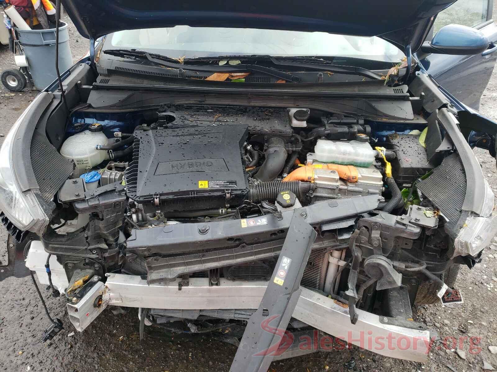 KNDCB3LC2K5287748 2019 KIA NIRO