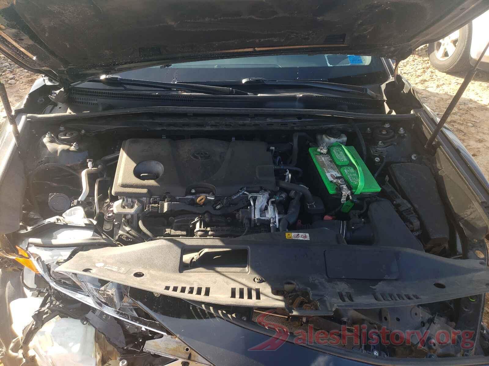 4T1B11HK3JU620543 2018 TOYOTA CAMRY