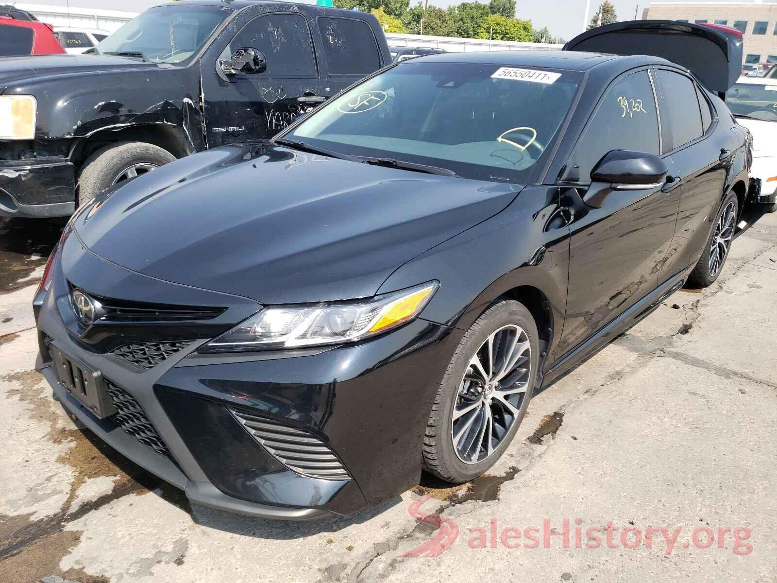 4T1B11HK1JU668266 2018 TOYOTA CAMRY