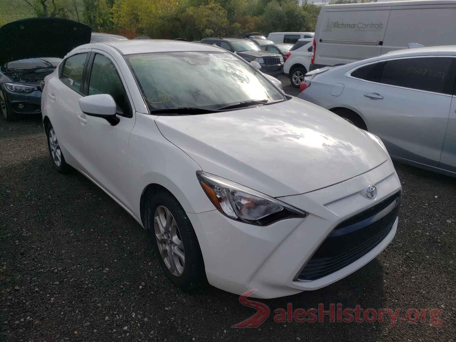 3MYDLBYVXHY178098 2017 TOYOTA YARIS