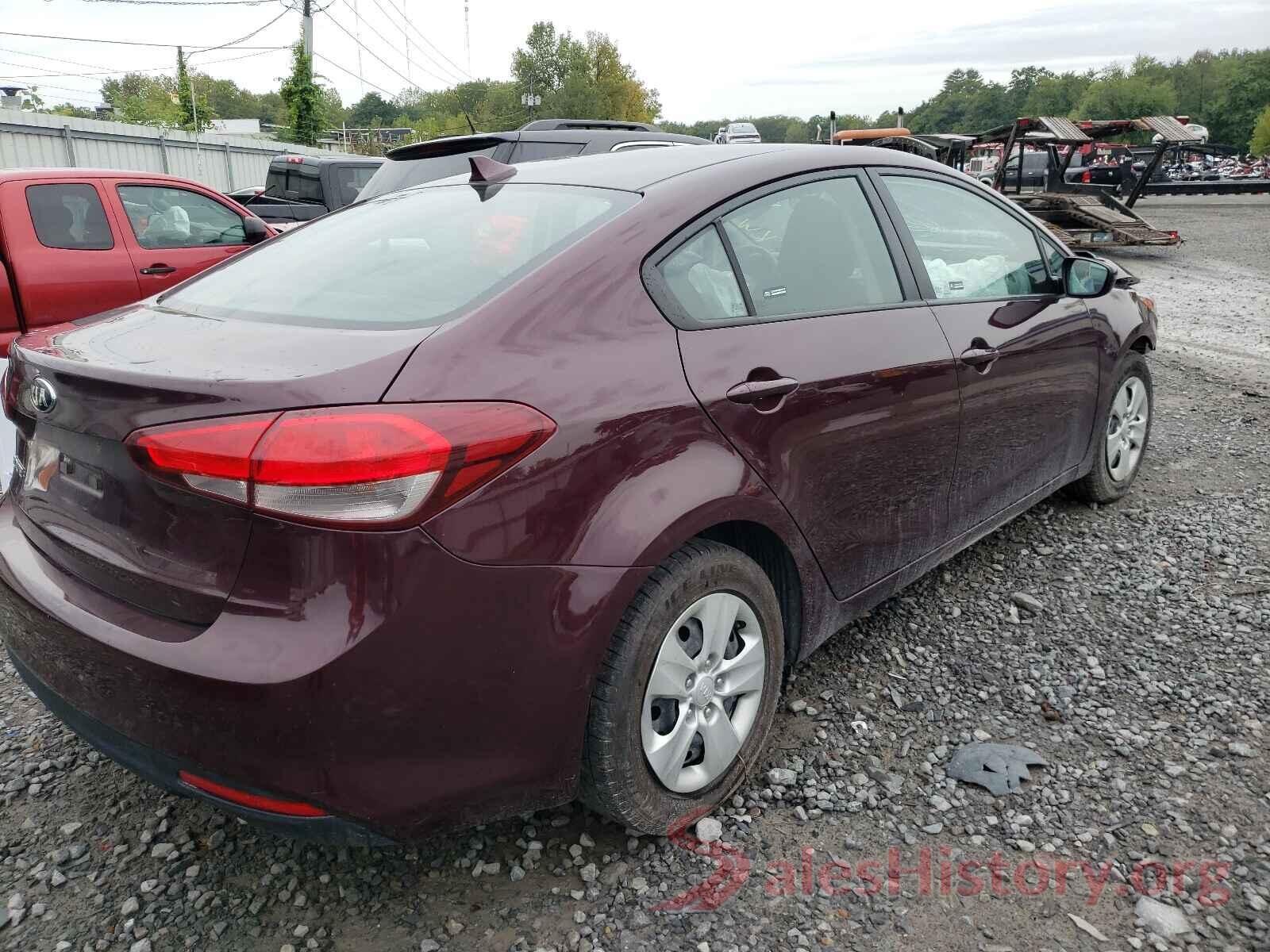 3KPFK4A70HE131083 2017 KIA FORTE