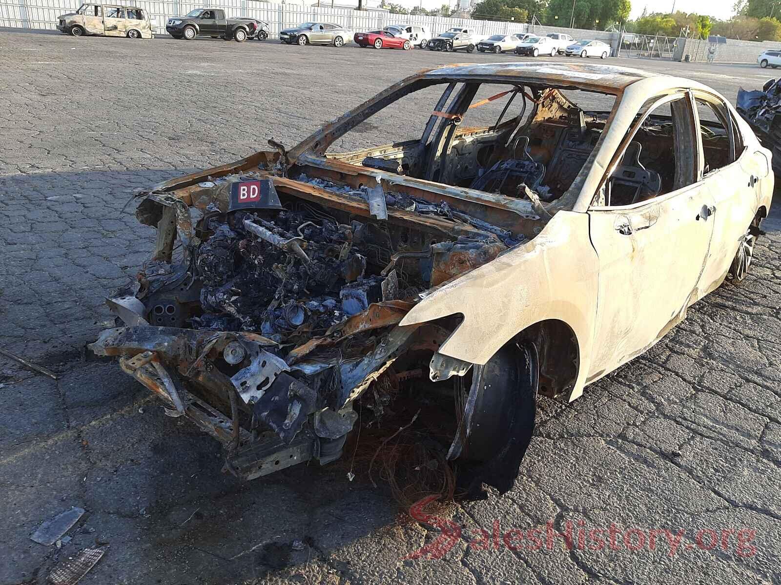 4T1B11HKXKU237197 2019 TOYOTA CAMRY