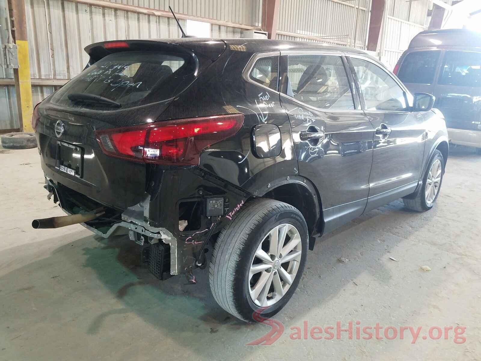 JN1BJ1CP5JW161269 2018 NISSAN ROGUE