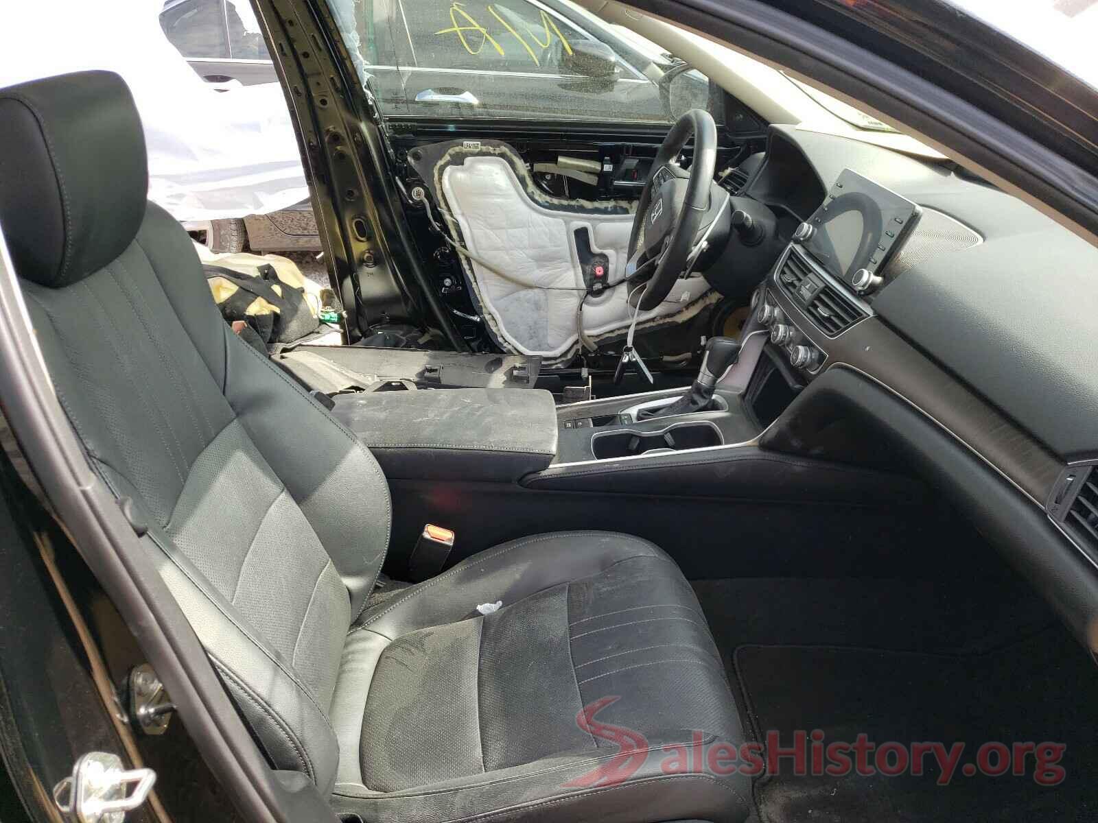 1HGCV1F94JA121881 2018 HONDA ACCORD