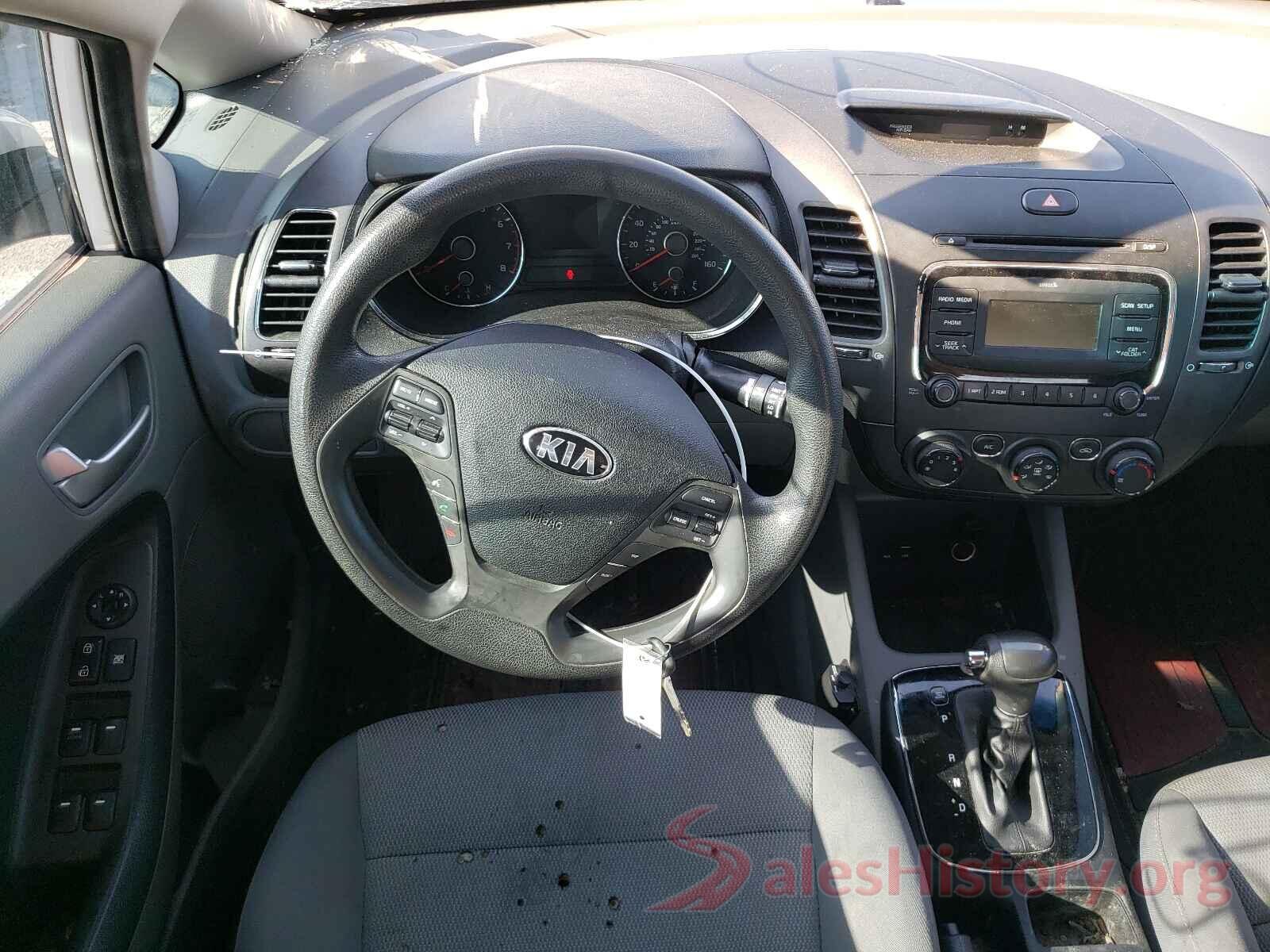 3KPFK4A70JE240178 2018 KIA FORTE