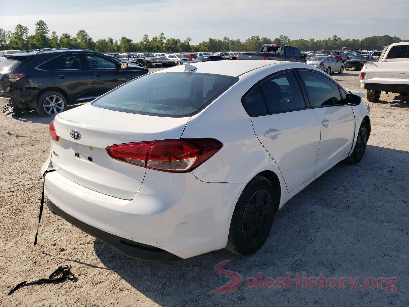 3KPFK4A70JE240178 2018 KIA FORTE