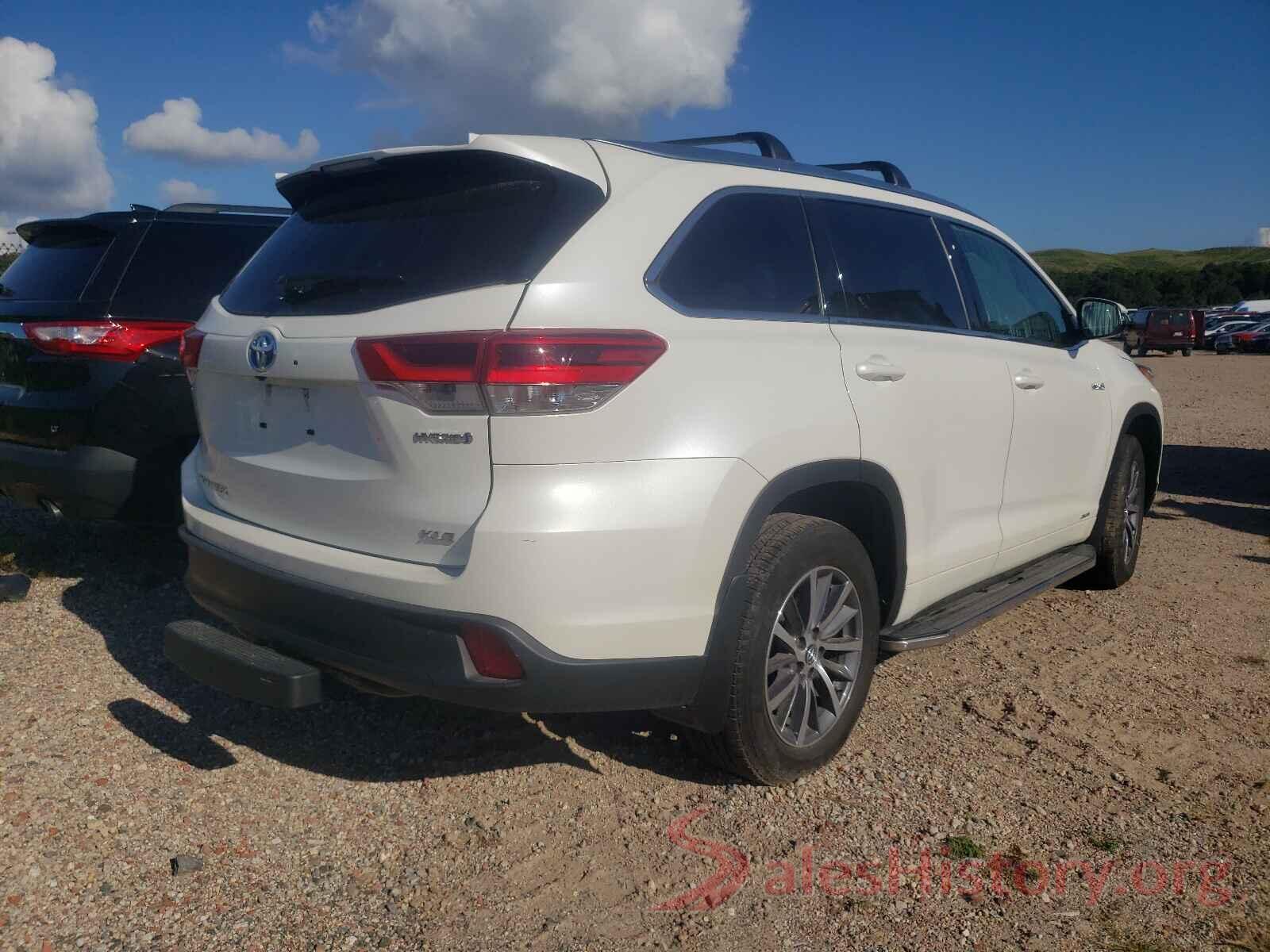 5TDJGRFHXHS032819 2017 TOYOTA HIGHLANDER