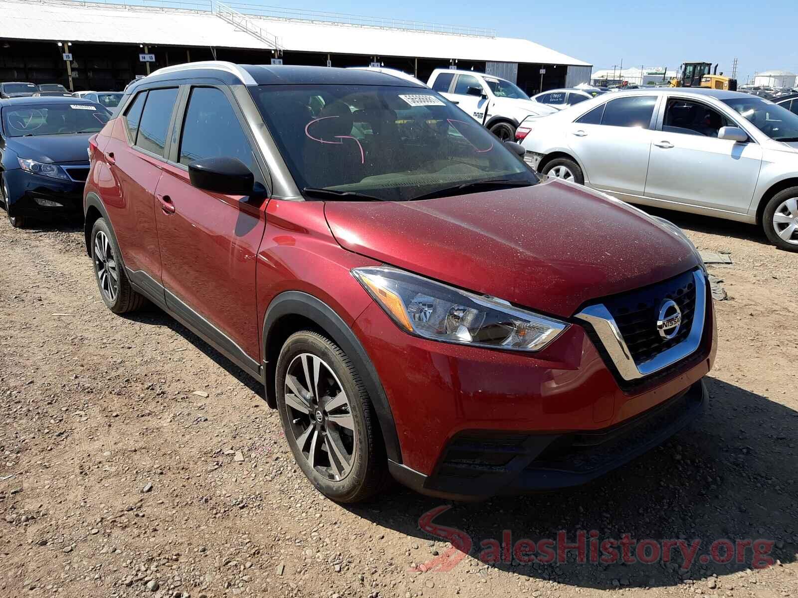 3N1CP5CU8JL528915 2018 NISSAN KICKS