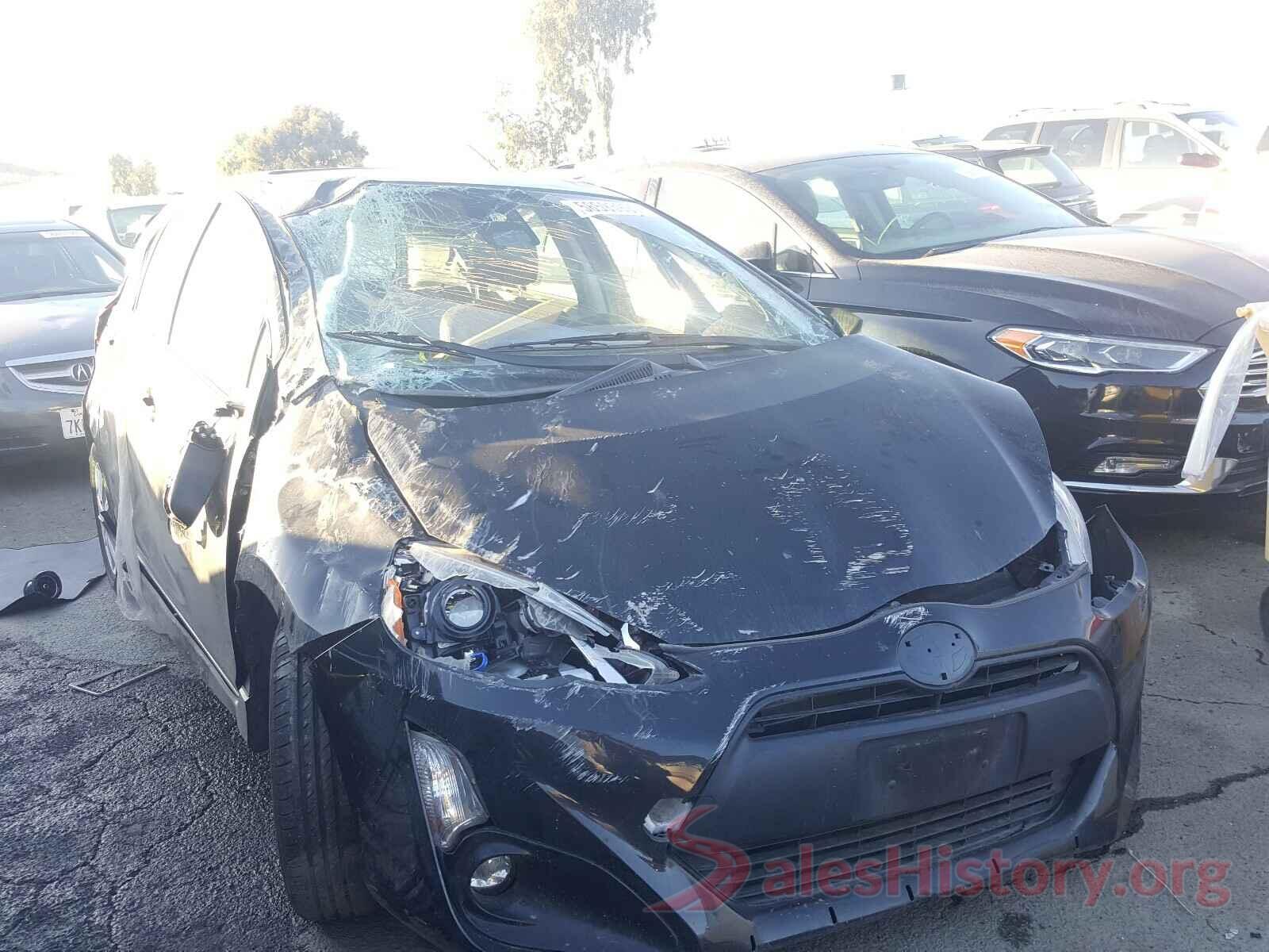 JTDKDTB32H1592657 2017 TOYOTA PRIUS