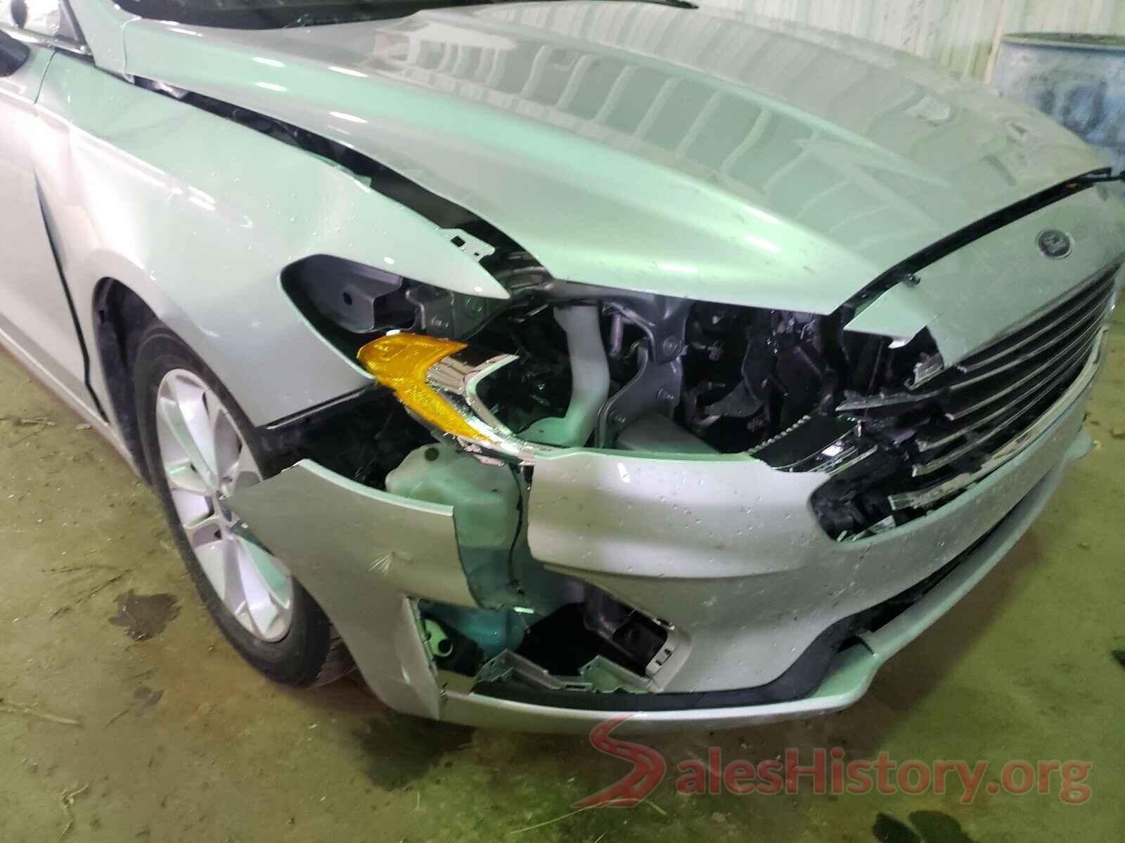 3FA6P0HD9KR250570 2019 FORD FUSION