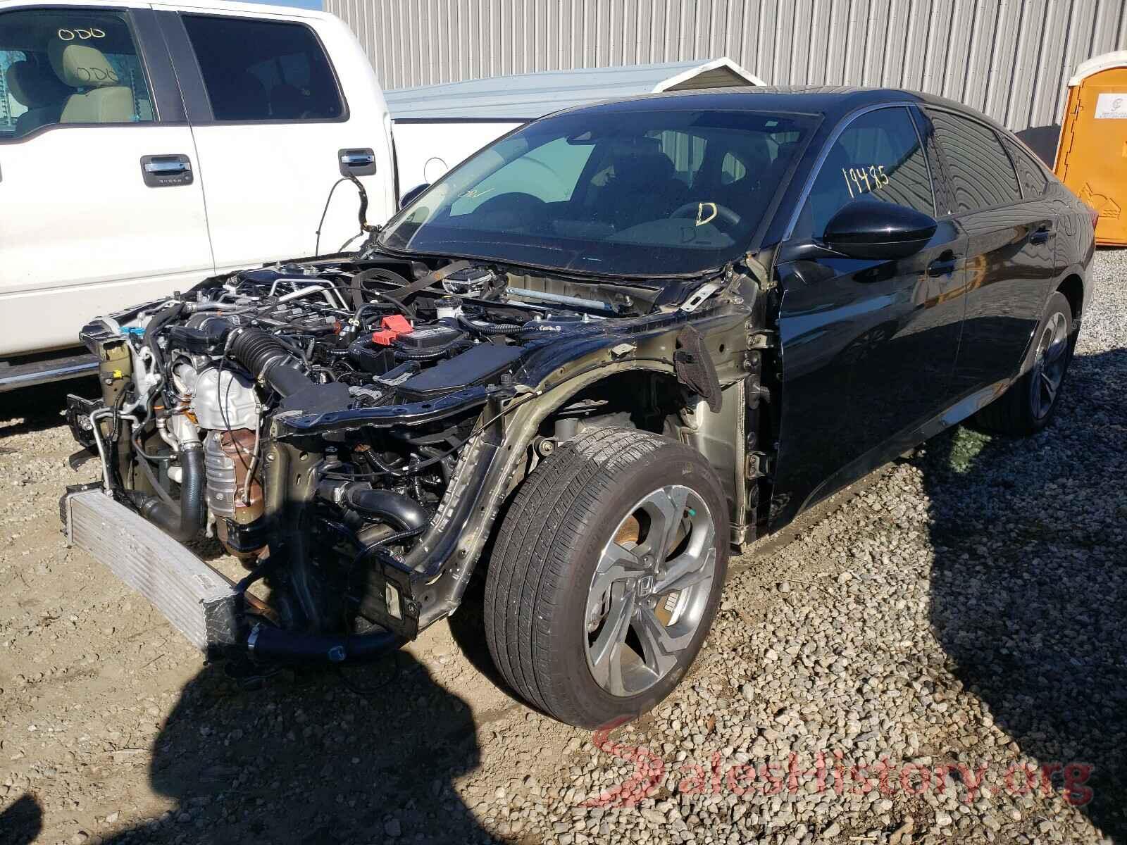 1HGCV1F46JA077449 2018 HONDA ACCORD