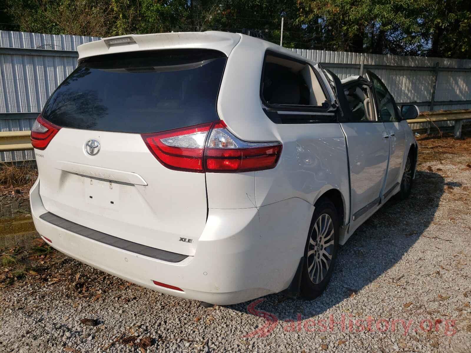 5TDYZ3DC2JS925814 2018 TOYOTA SIENNA