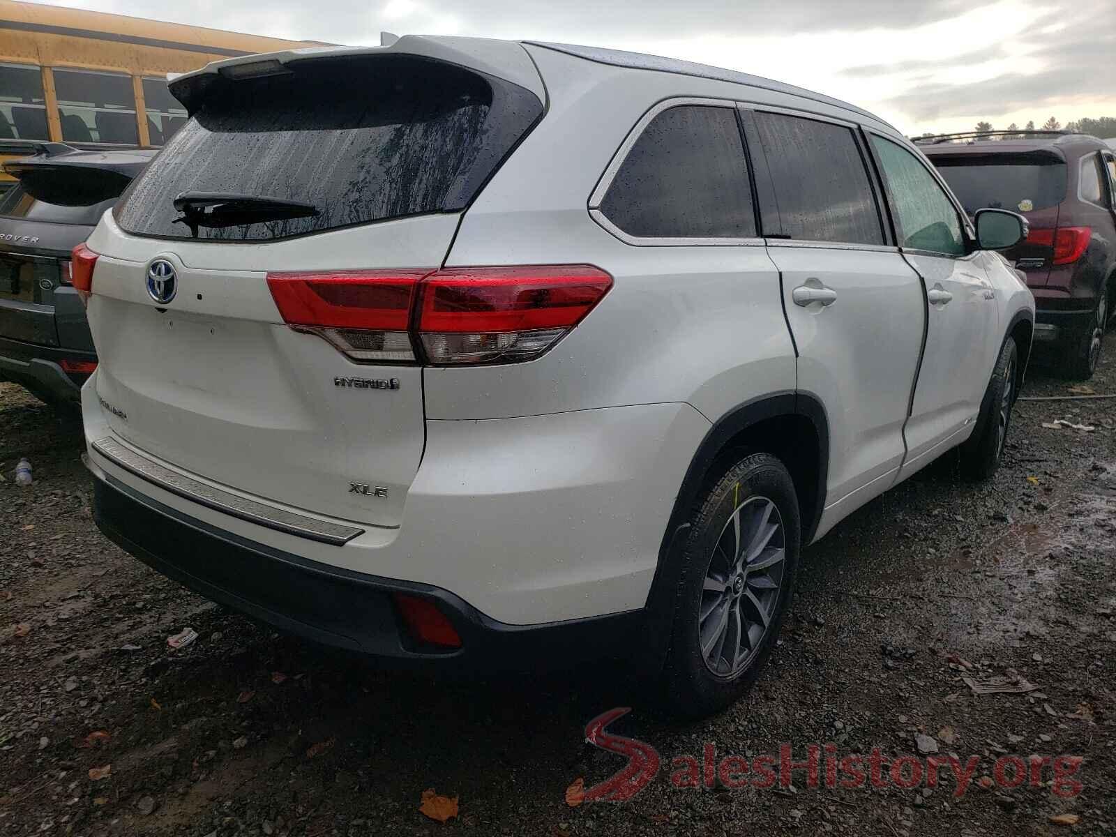 5TDJGRFH1JS042161 2018 TOYOTA HIGHLANDER