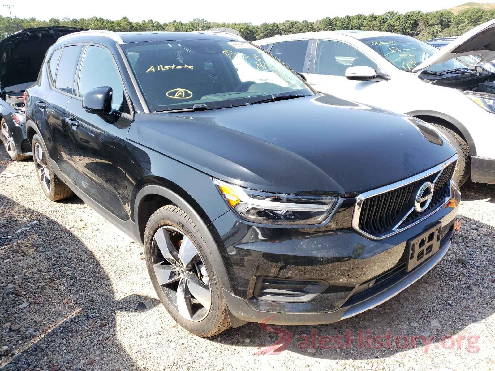 YV4162UK9L2235366 2020 VOLVO XC40