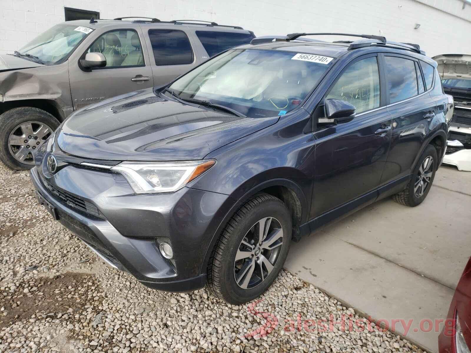 JTMRFREV4HD205520 2017 TOYOTA RAV4