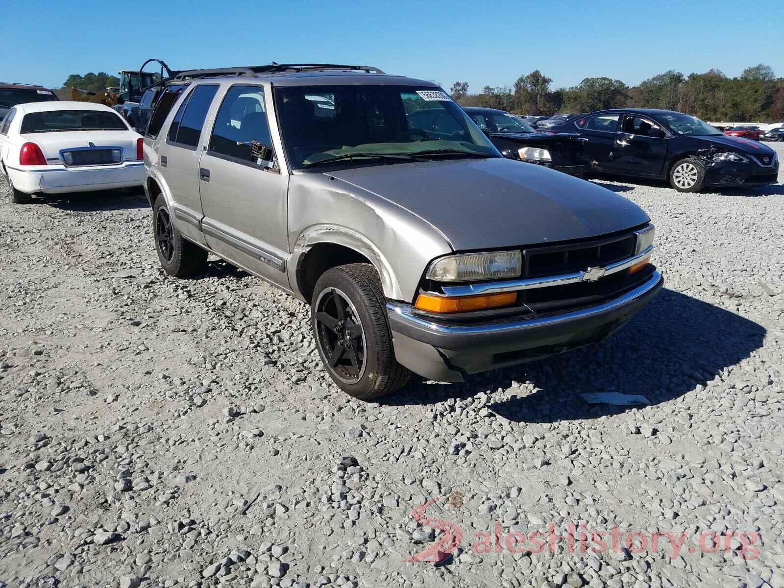 1GNCS13WXYK126743 2000 CHEVROLET BLAZER