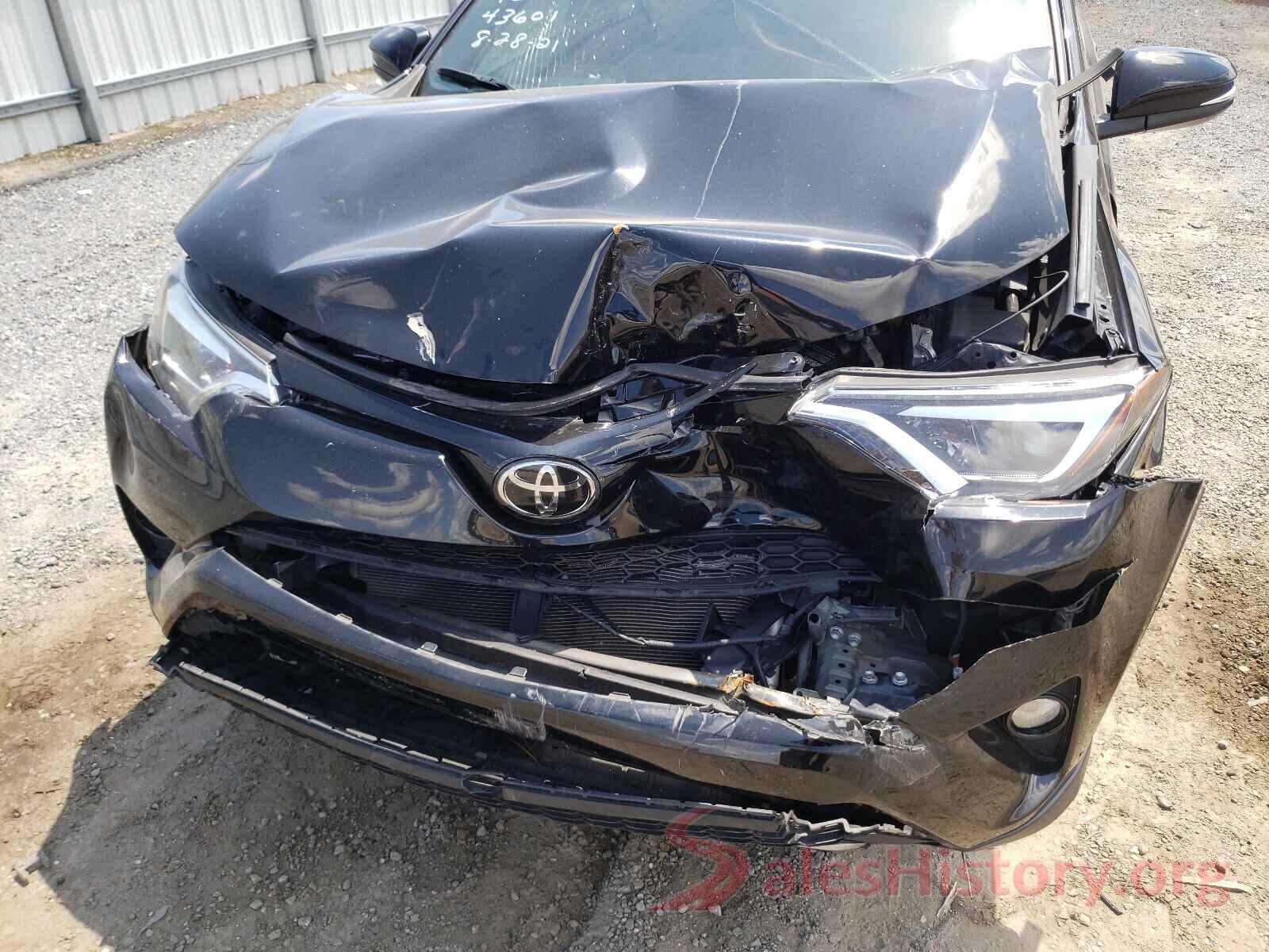 2T3NFREVXJW412534 2018 TOYOTA RAV4