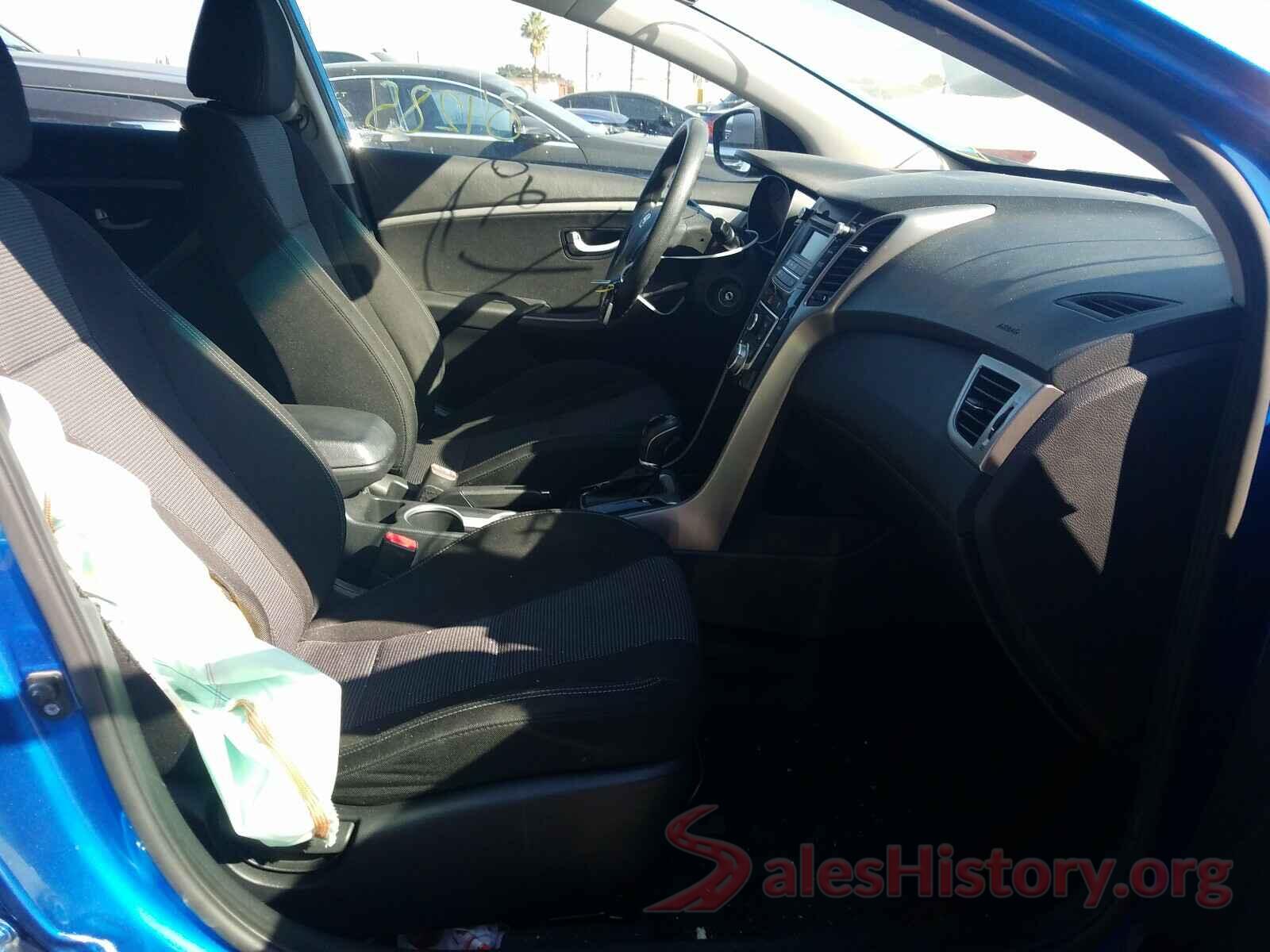 KMHD35LHXHU379063 2017 HYUNDAI ELANTRA