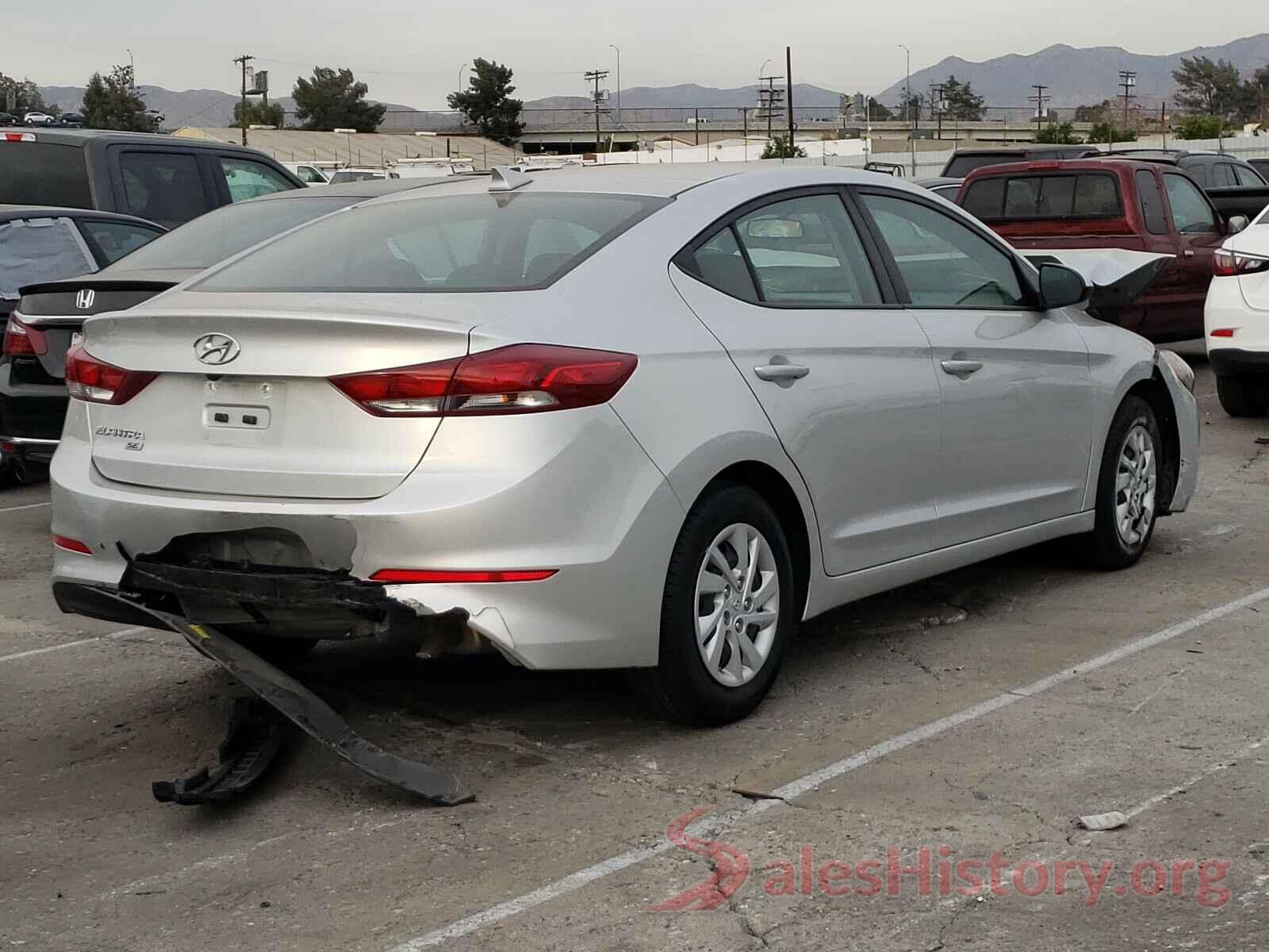 5NPD74LF1JH393113 2018 HYUNDAI ELANTRA