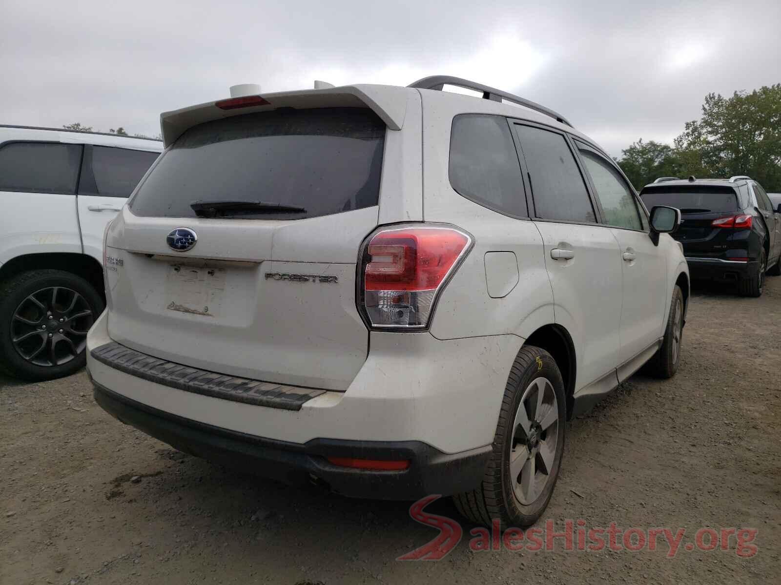 JF2SJAGC1JH594713 2018 SUBARU FORESTER