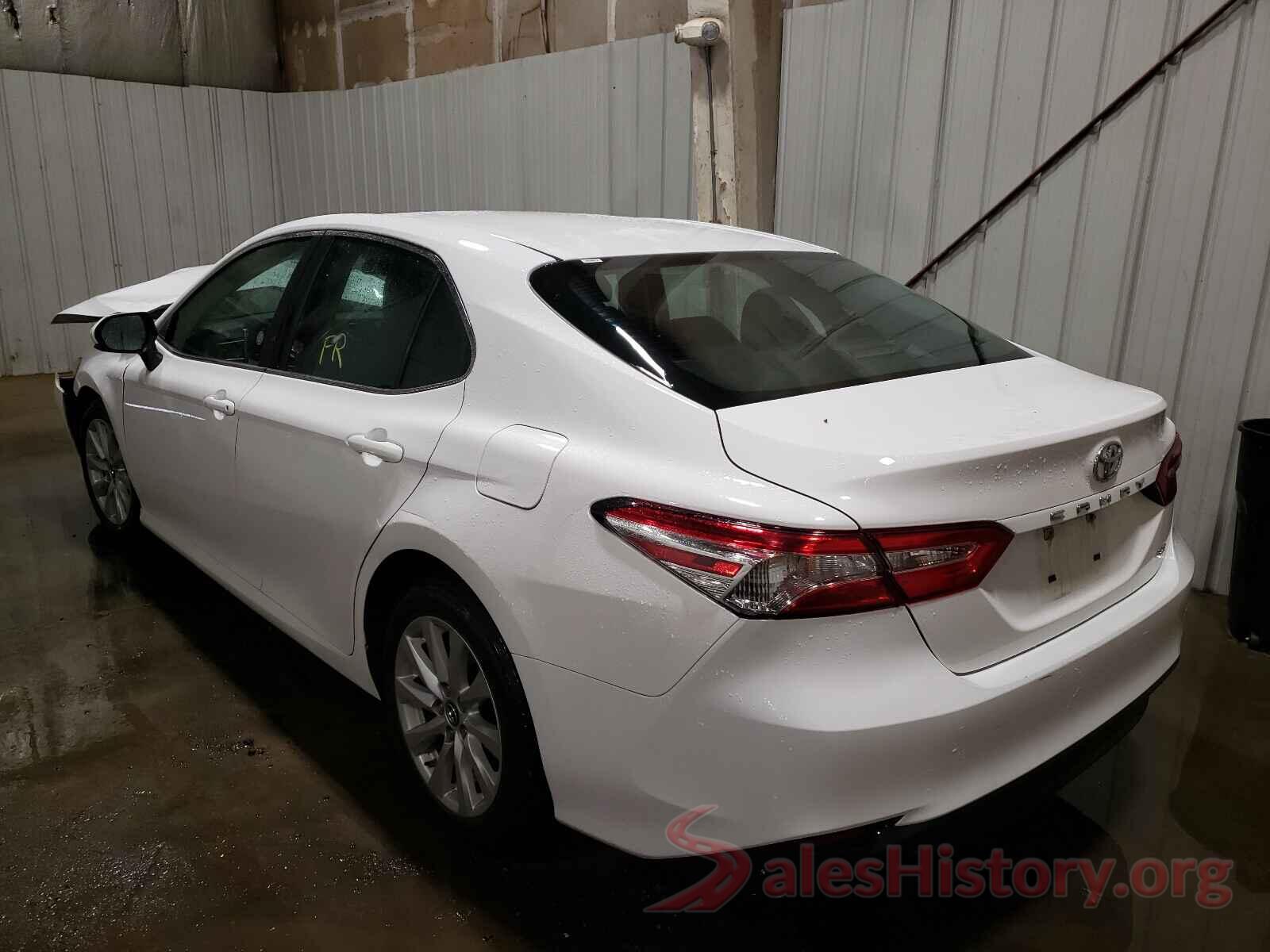 4T1B11HK5JU608085 2018 TOYOTA CAMRY