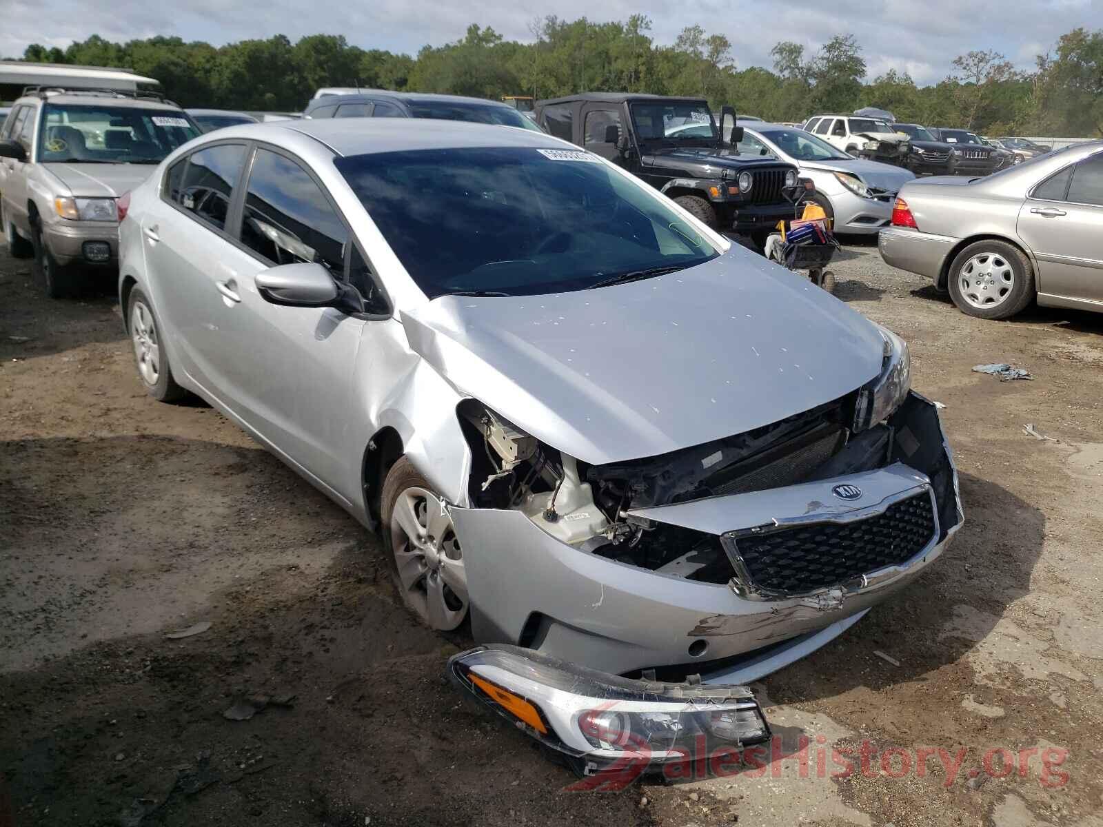 3KPFK4A72HE016887 2017 KIA FORTE