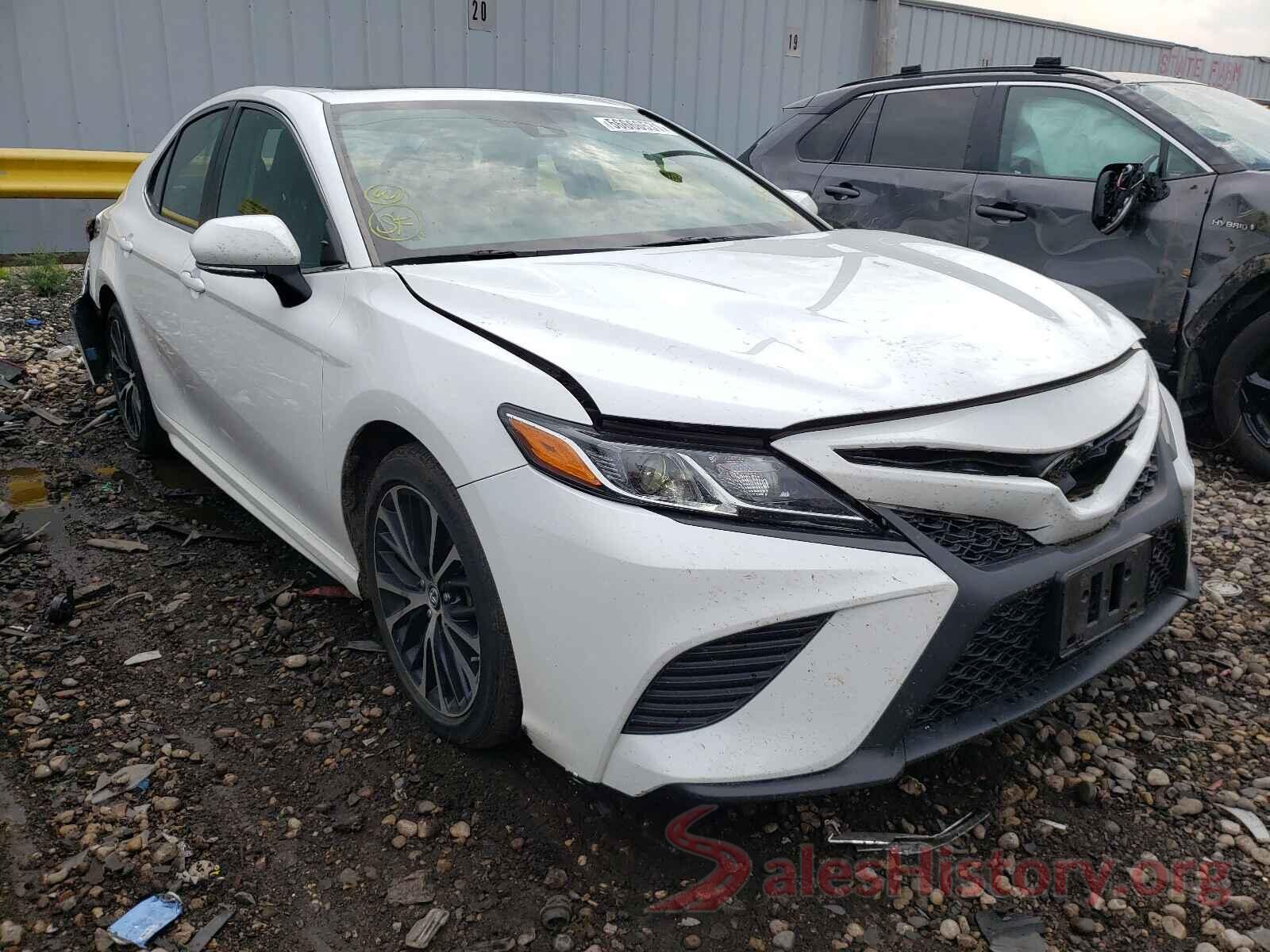 4T1B11HK6JU550553 2018 TOYOTA CAMRY