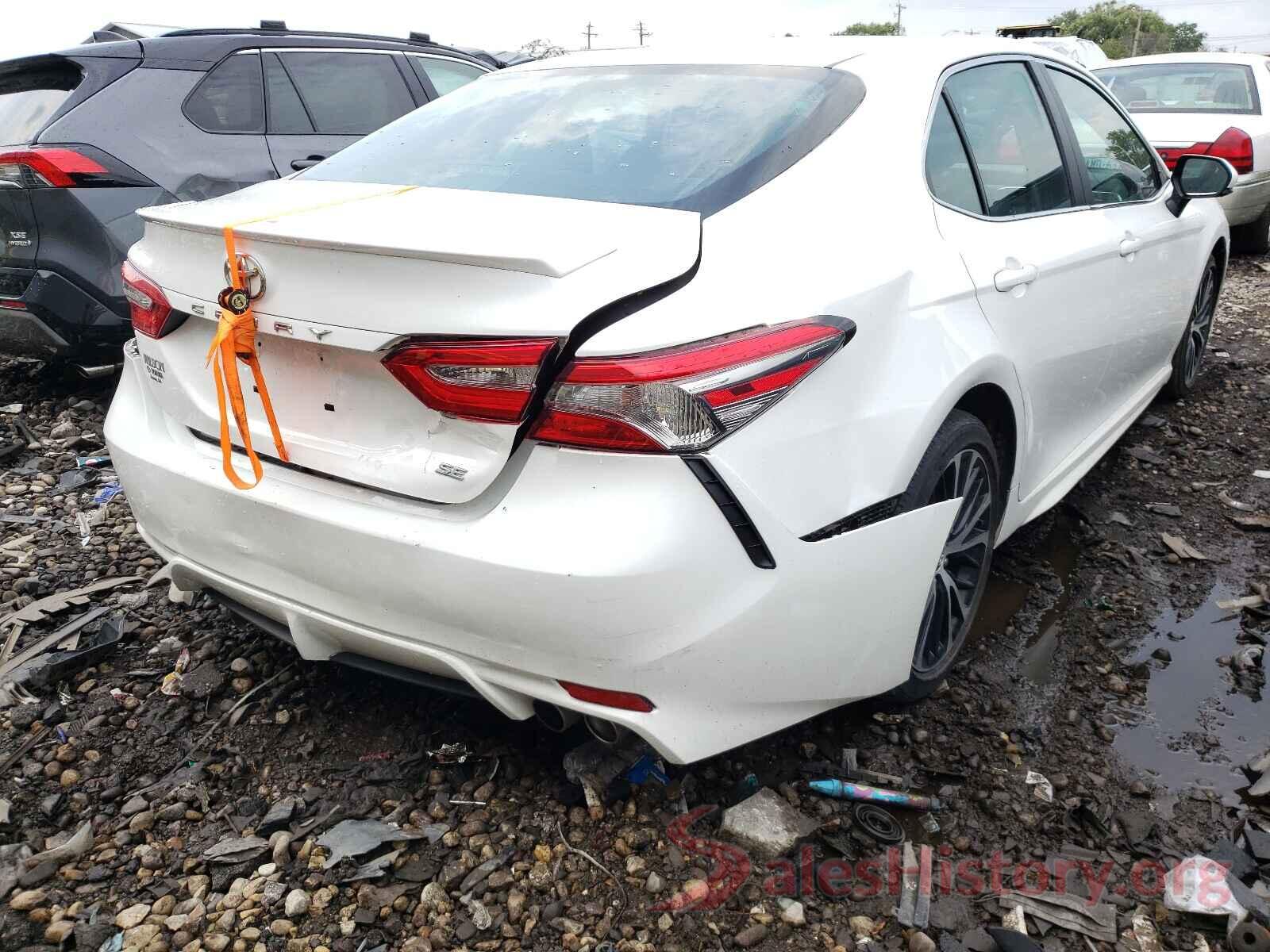 4T1B11HK6JU550553 2018 TOYOTA CAMRY