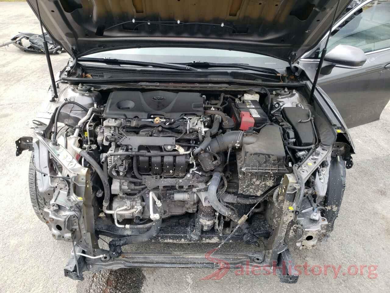 4T1B11HK9JU027091 2018 TOYOTA CAMRY