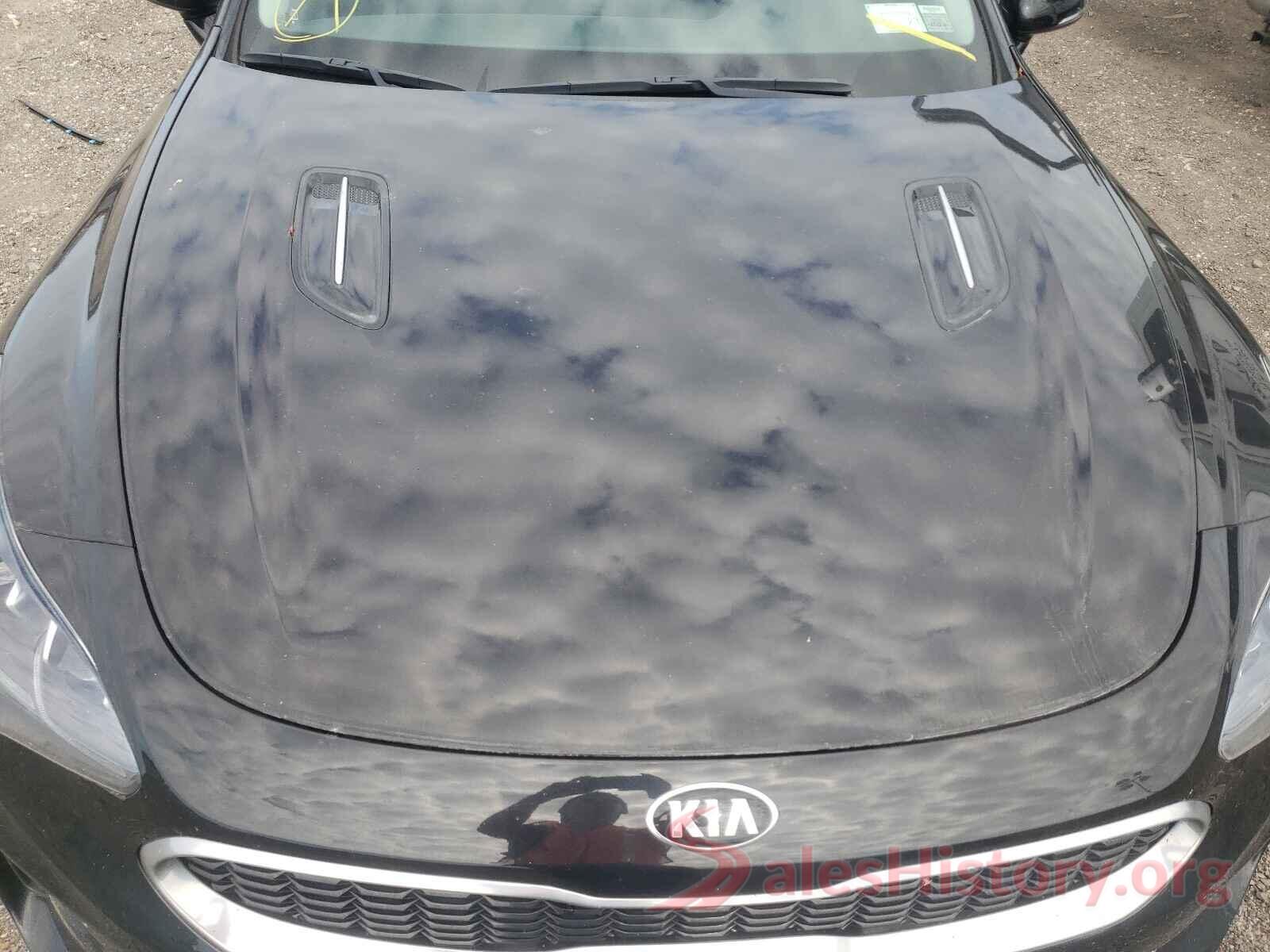 KNAE25LA3J6021471 2018 KIA STINGER