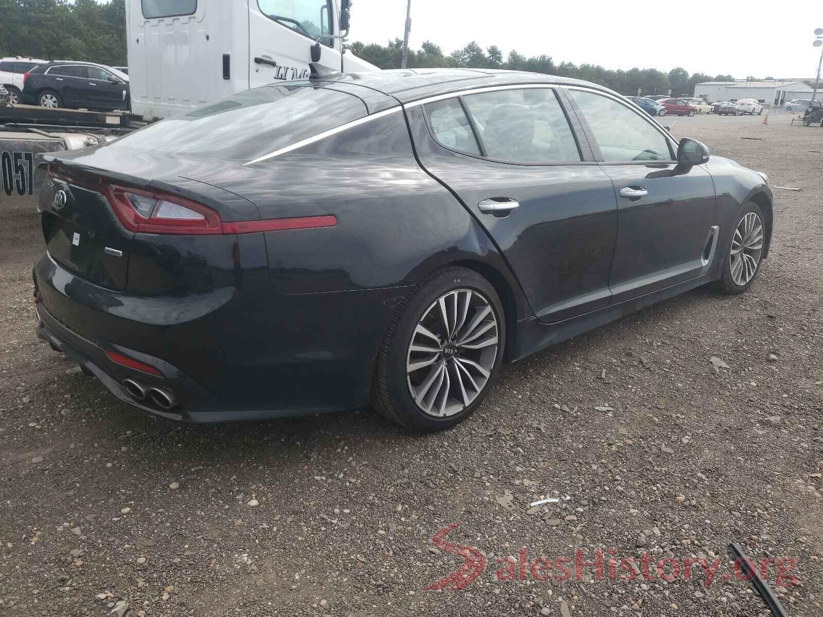 KNAE25LA3J6021471 2018 KIA STINGER