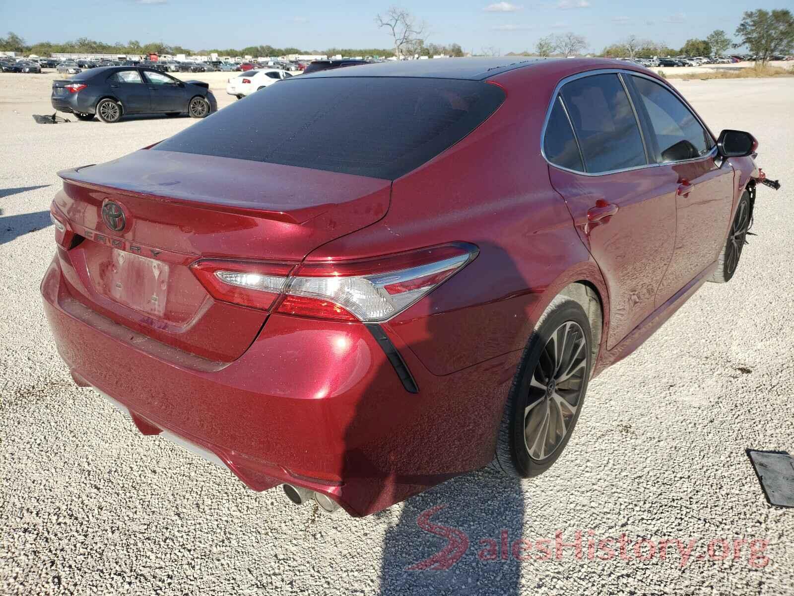 4T1B11HK9JU569047 2018 TOYOTA CAMRY