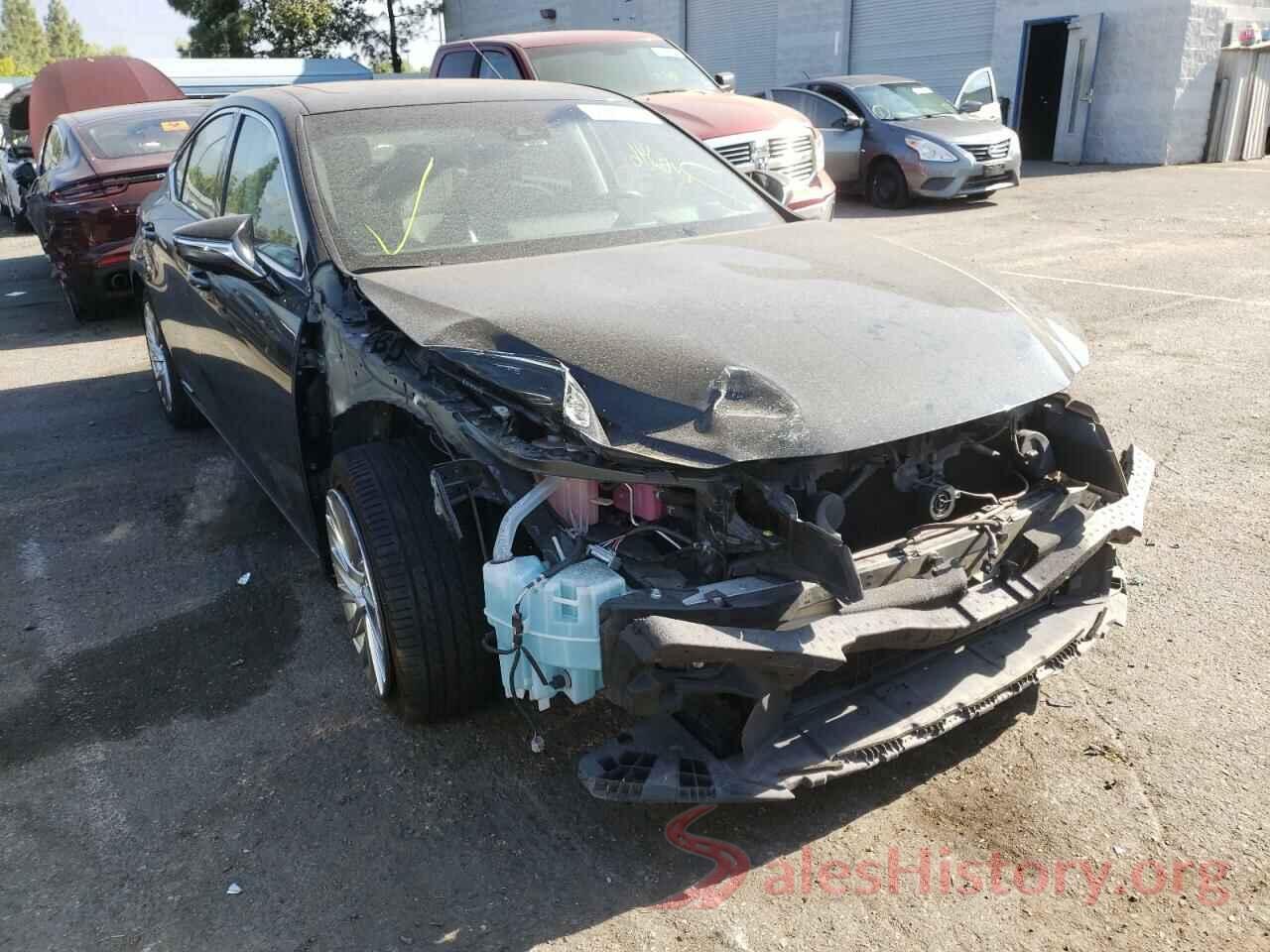 JTHB21B16K2026574 2019 LEXUS ES300