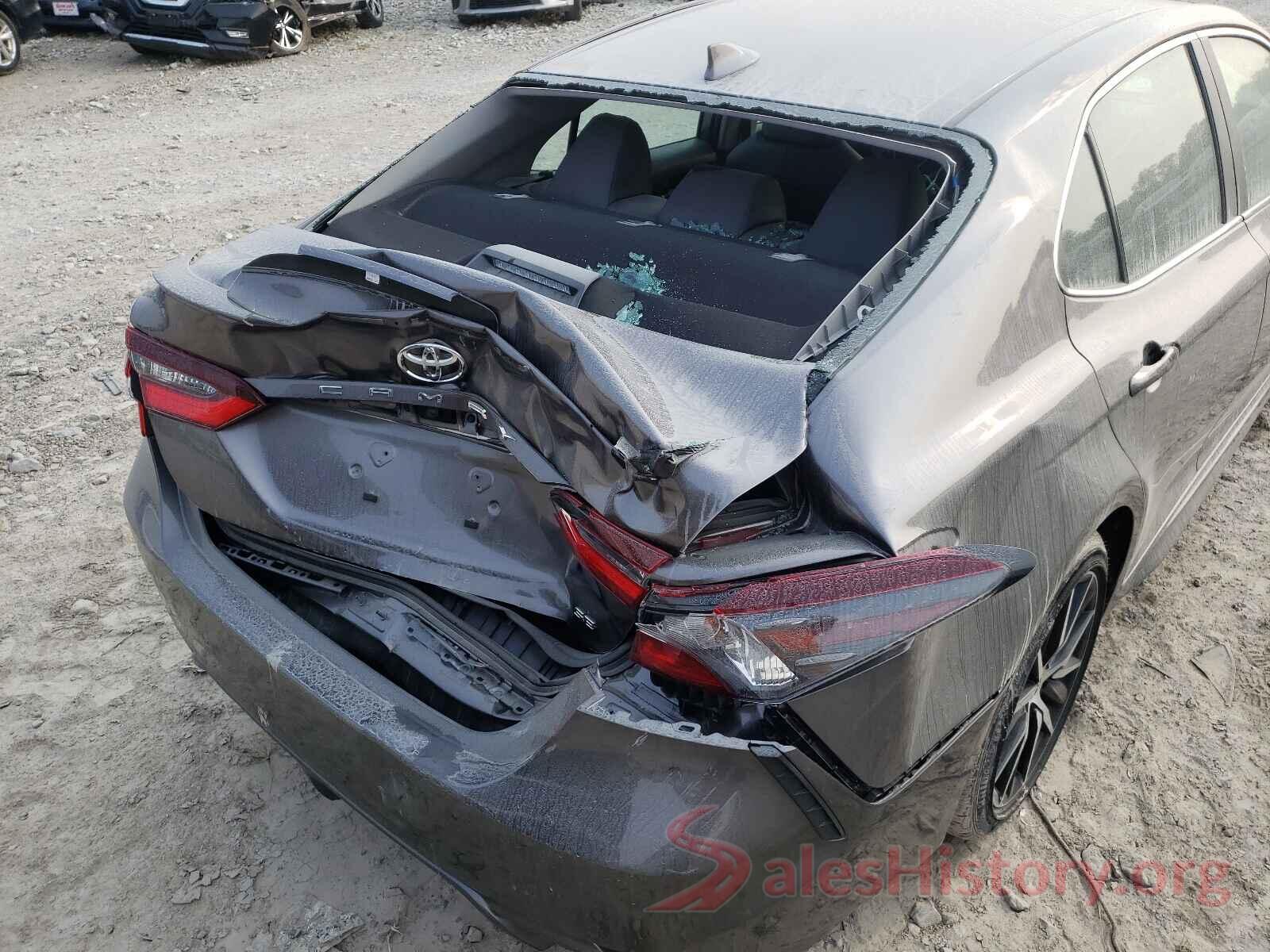 4T1G11AK9MU424918 2021 TOYOTA CAMRY