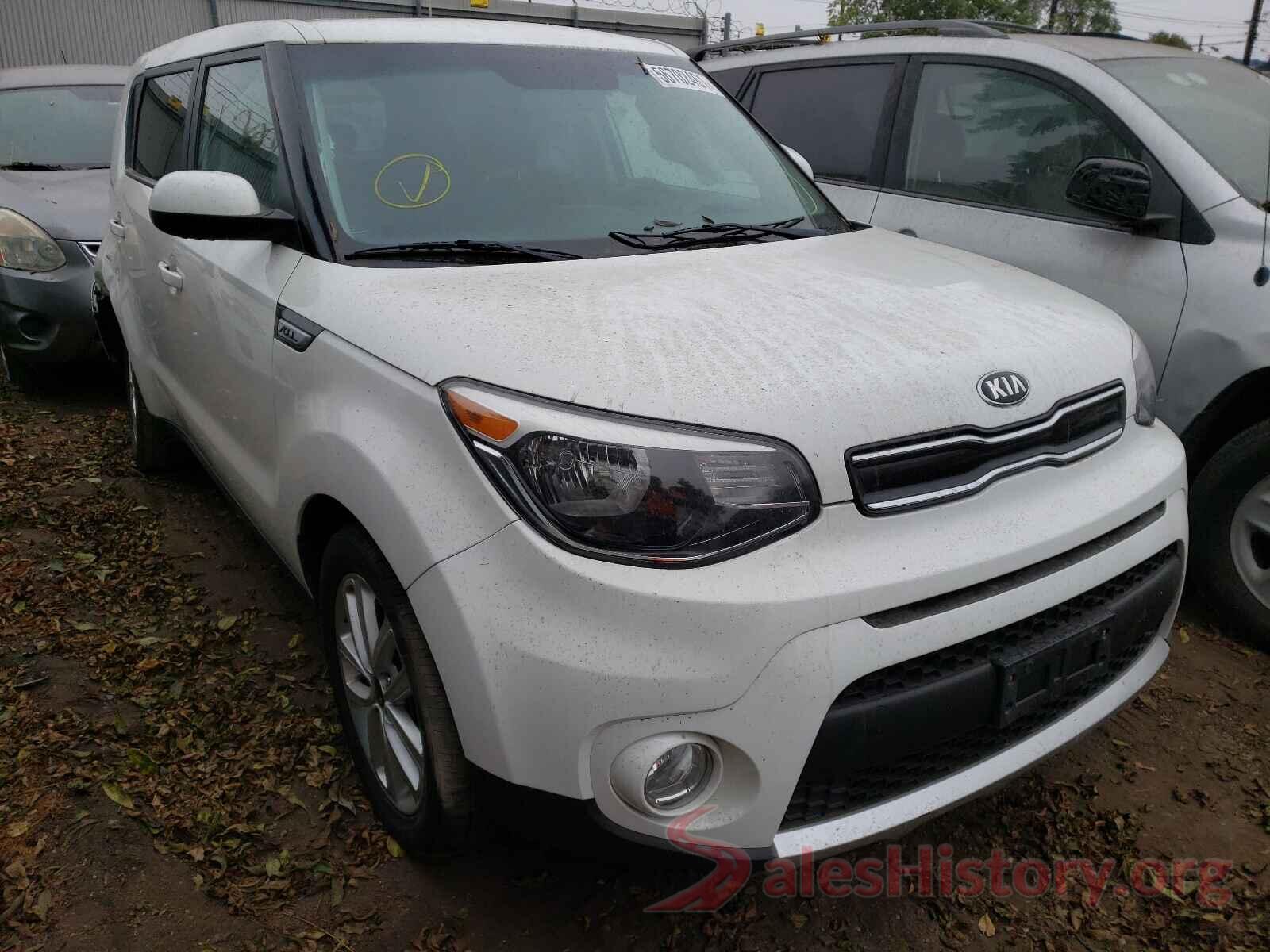 KNDJP3A51J7610879 2018 KIA SOUL