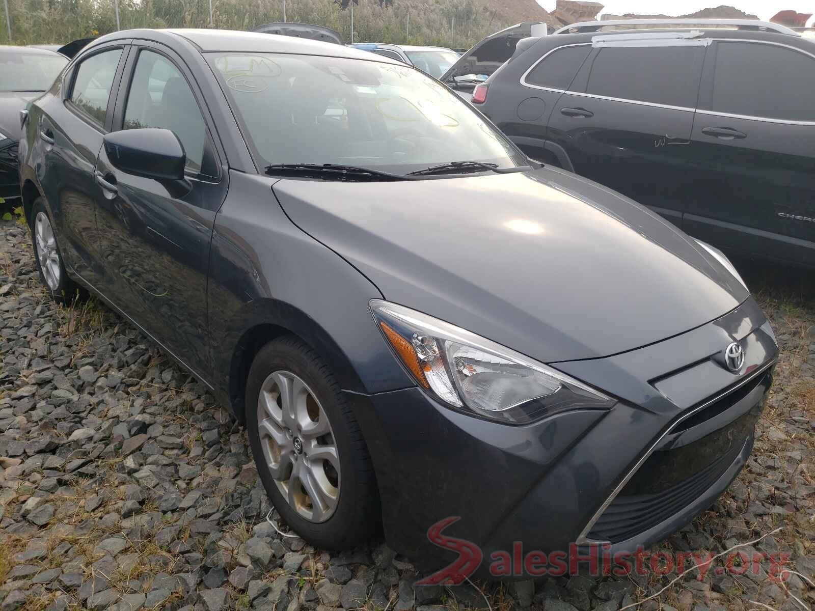 3MYDLBYV5JY330391 2018 TOYOTA YARIS