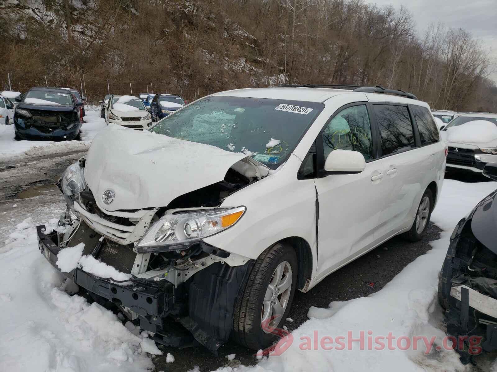 5TDKZ3DC4HS871349 2017 TOYOTA SIENNA