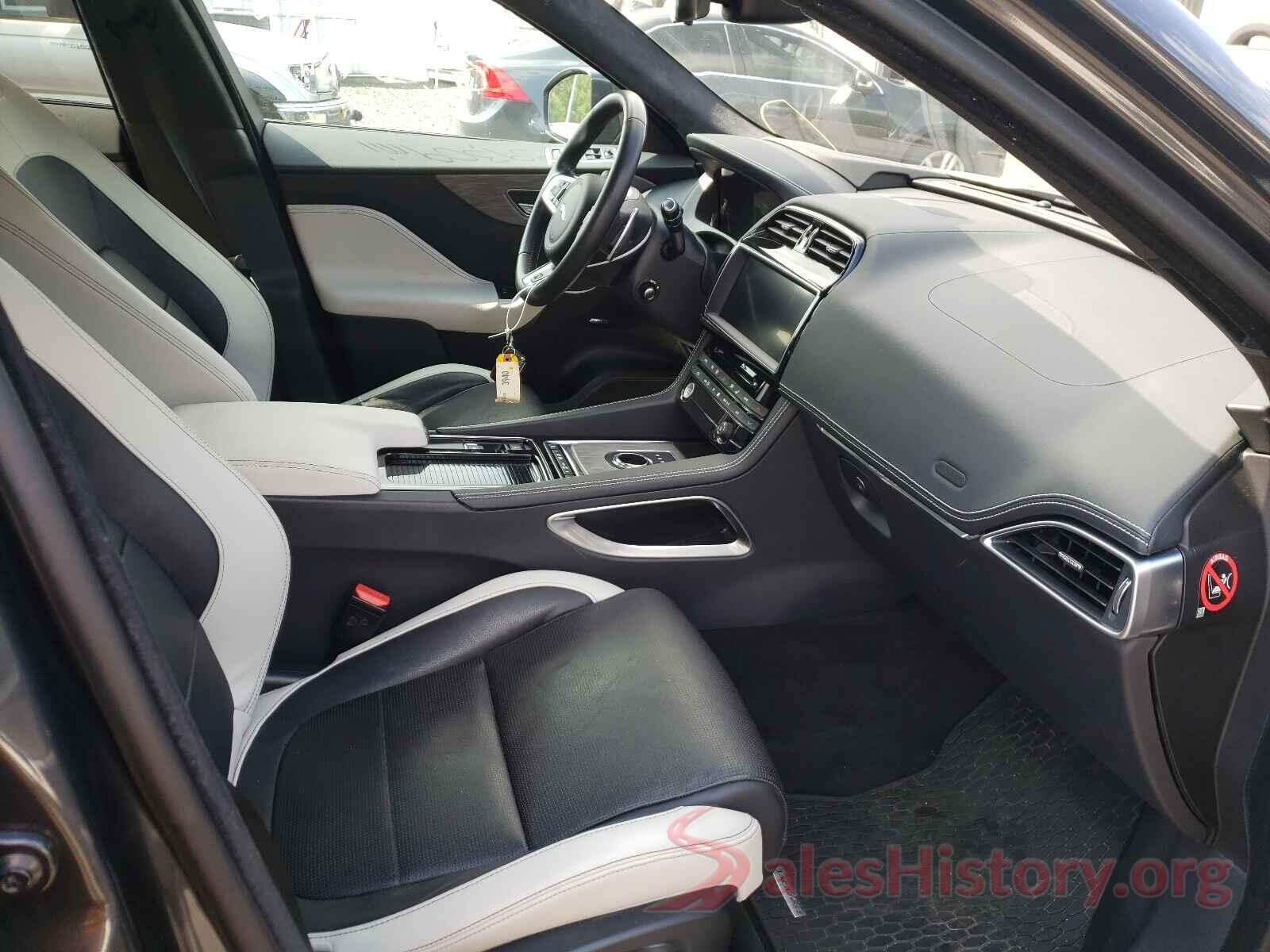 SADCM2FV5KA390045 2019 JAGUAR F-PACE