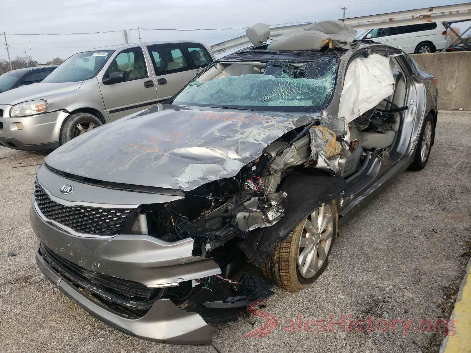 5XXGU4L3XHG137165 2017 KIA OPTIMA