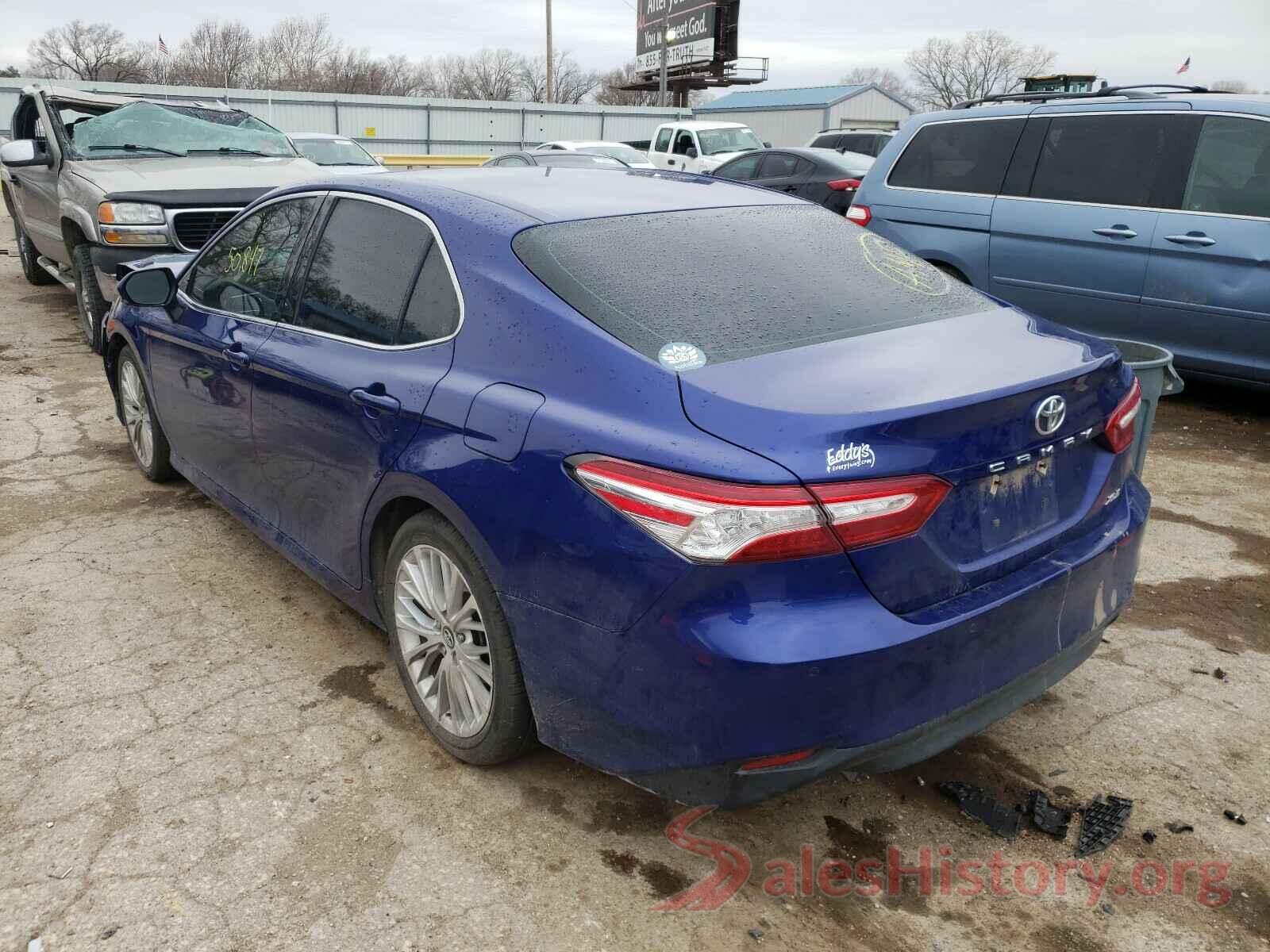 4T1B11HK2JU588460 2018 TOYOTA CAMRY