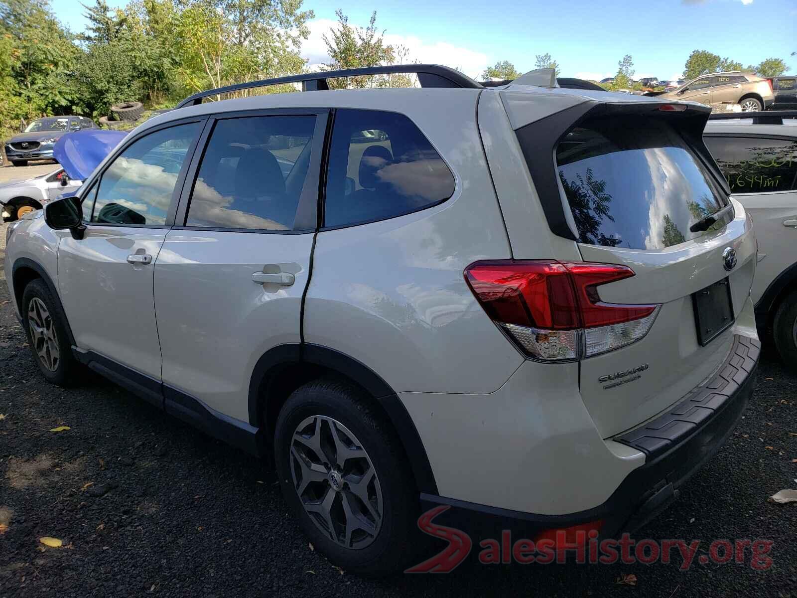 JF2SKAGC0KH591929 2019 SUBARU FORESTER