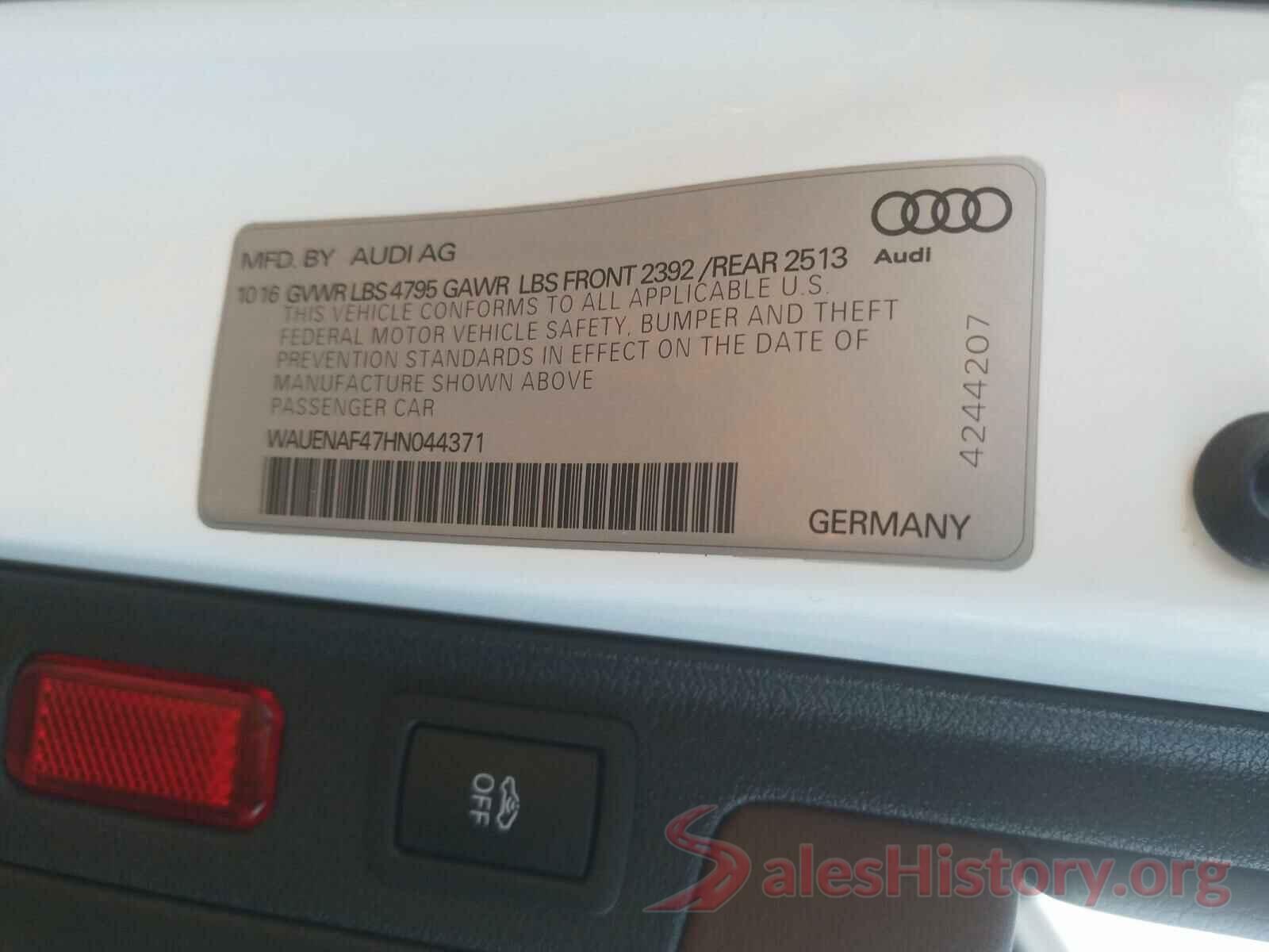 WAUENAF47HN044371 2017 AUDI A4