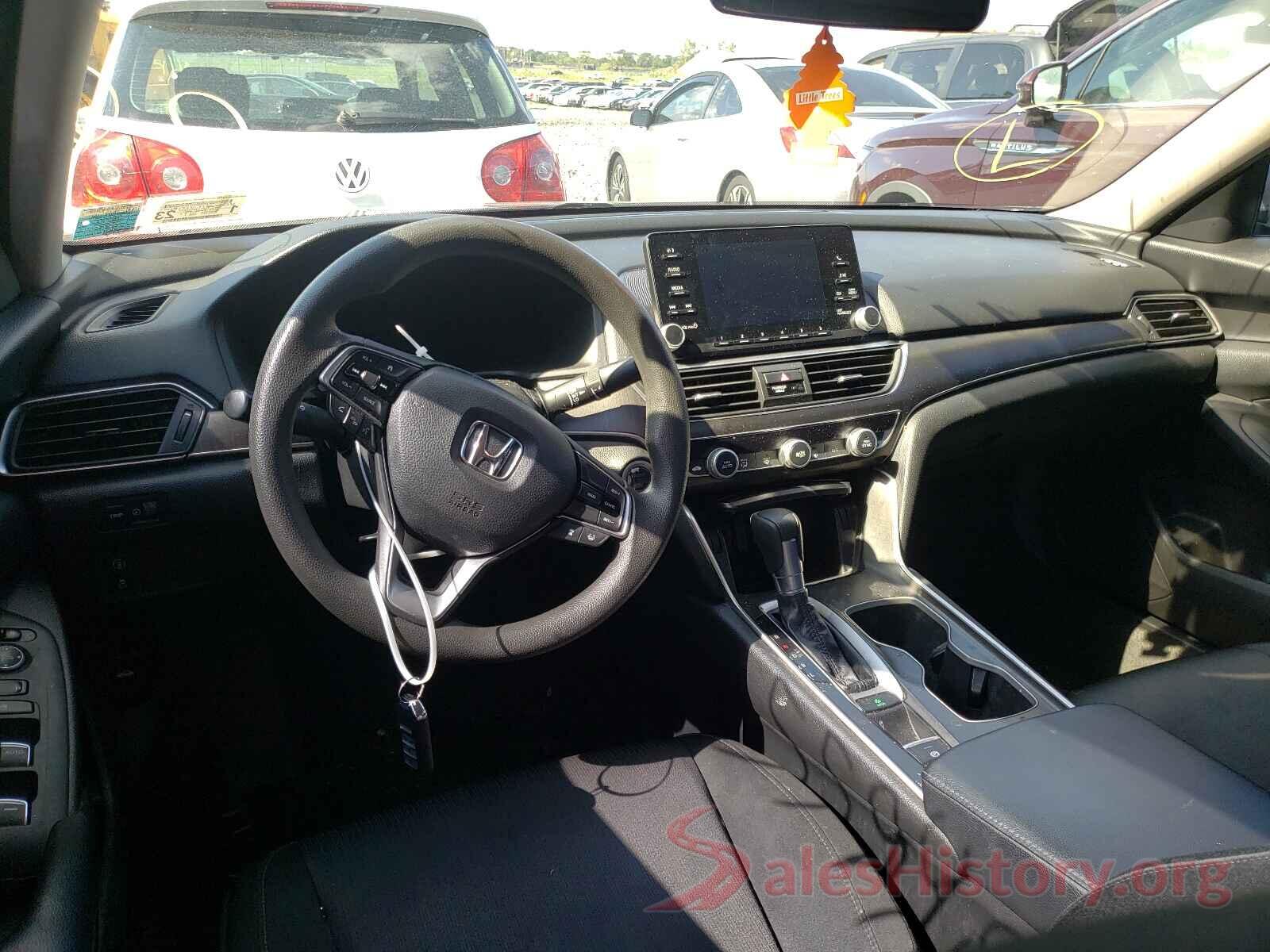 1HGCV1F15JA082650 2018 HONDA ACCORD