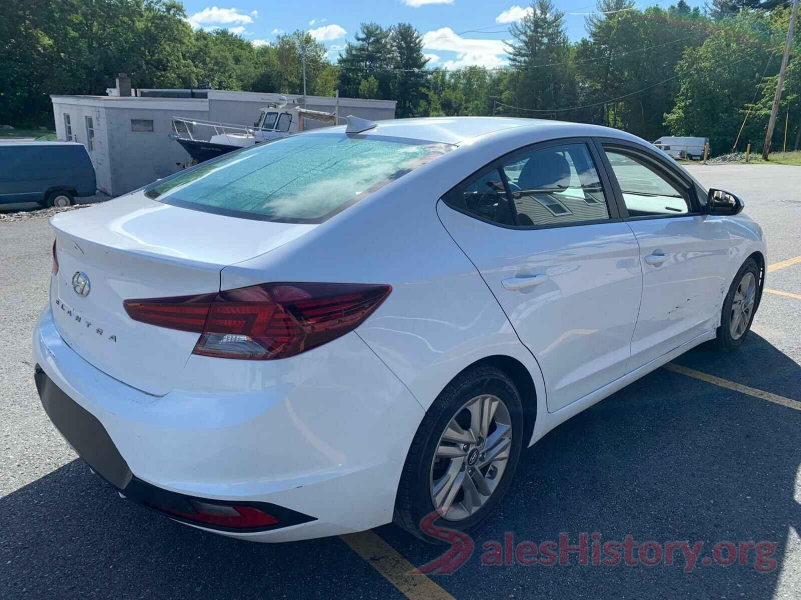 5NPD84LF2KH444200 2019 HYUNDAI ELANTRA