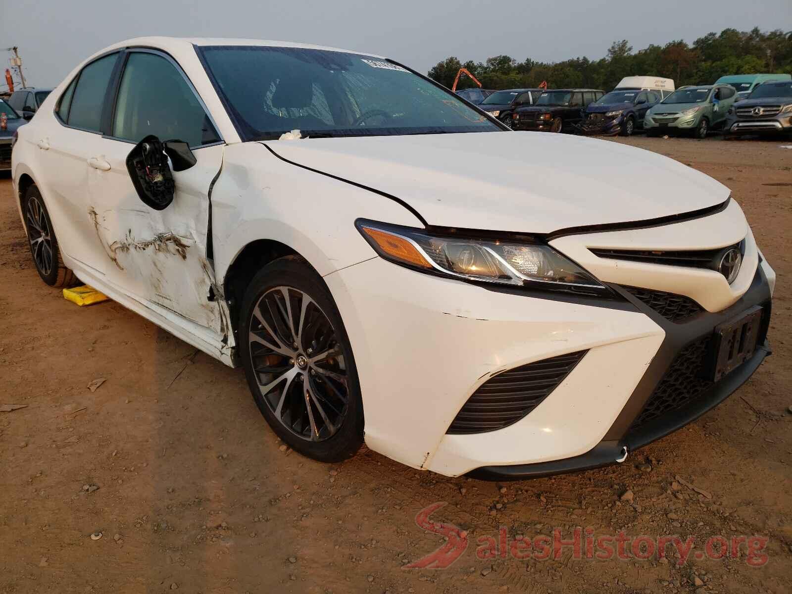 4T1B11HK2KU727620 2019 TOYOTA CAMRY