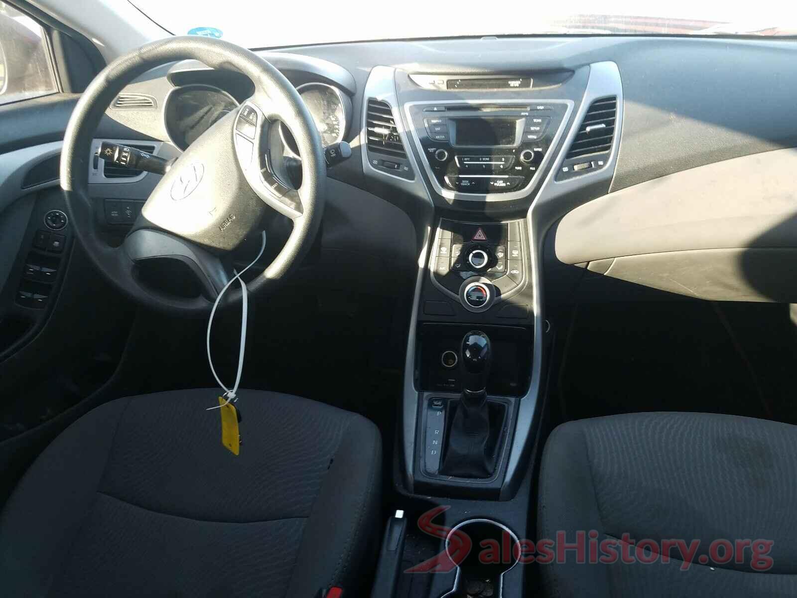 5NPDH4AE3GH758052 2016 HYUNDAI ELANTRA