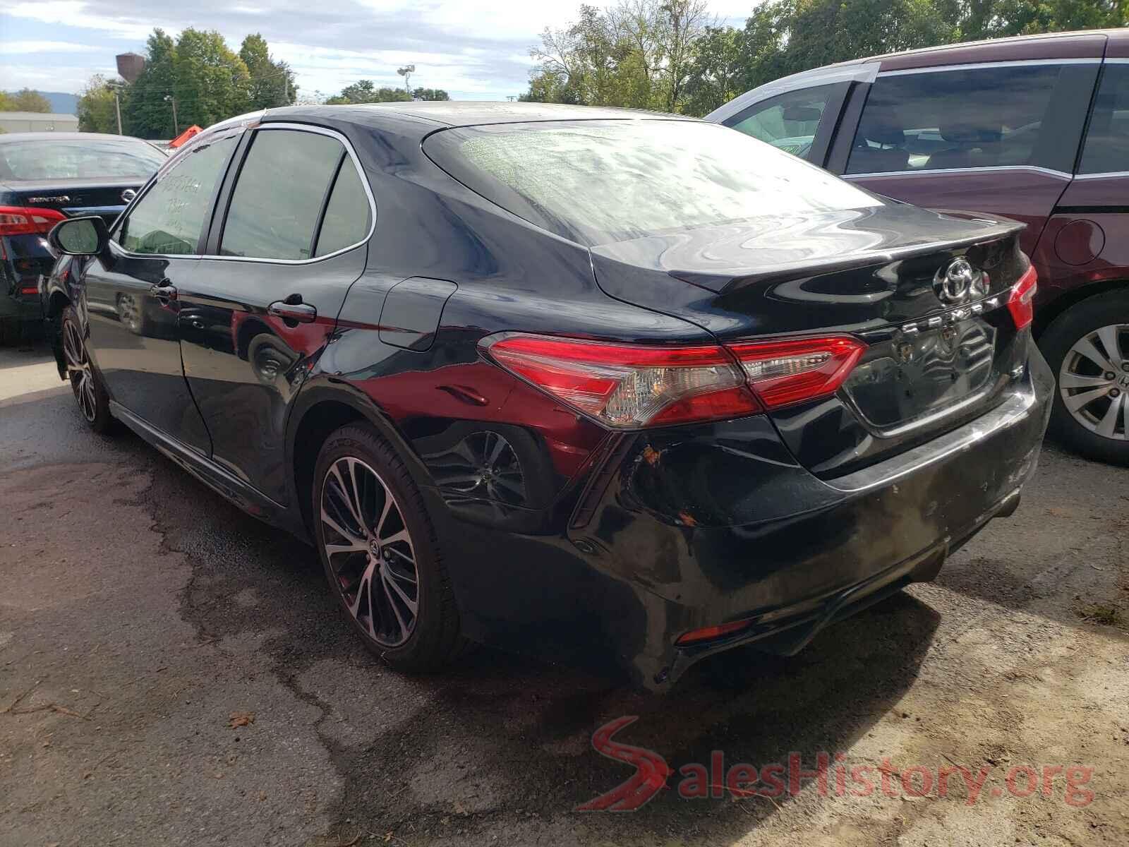 JTNB11HK1J3015426 2018 TOYOTA CAMRY